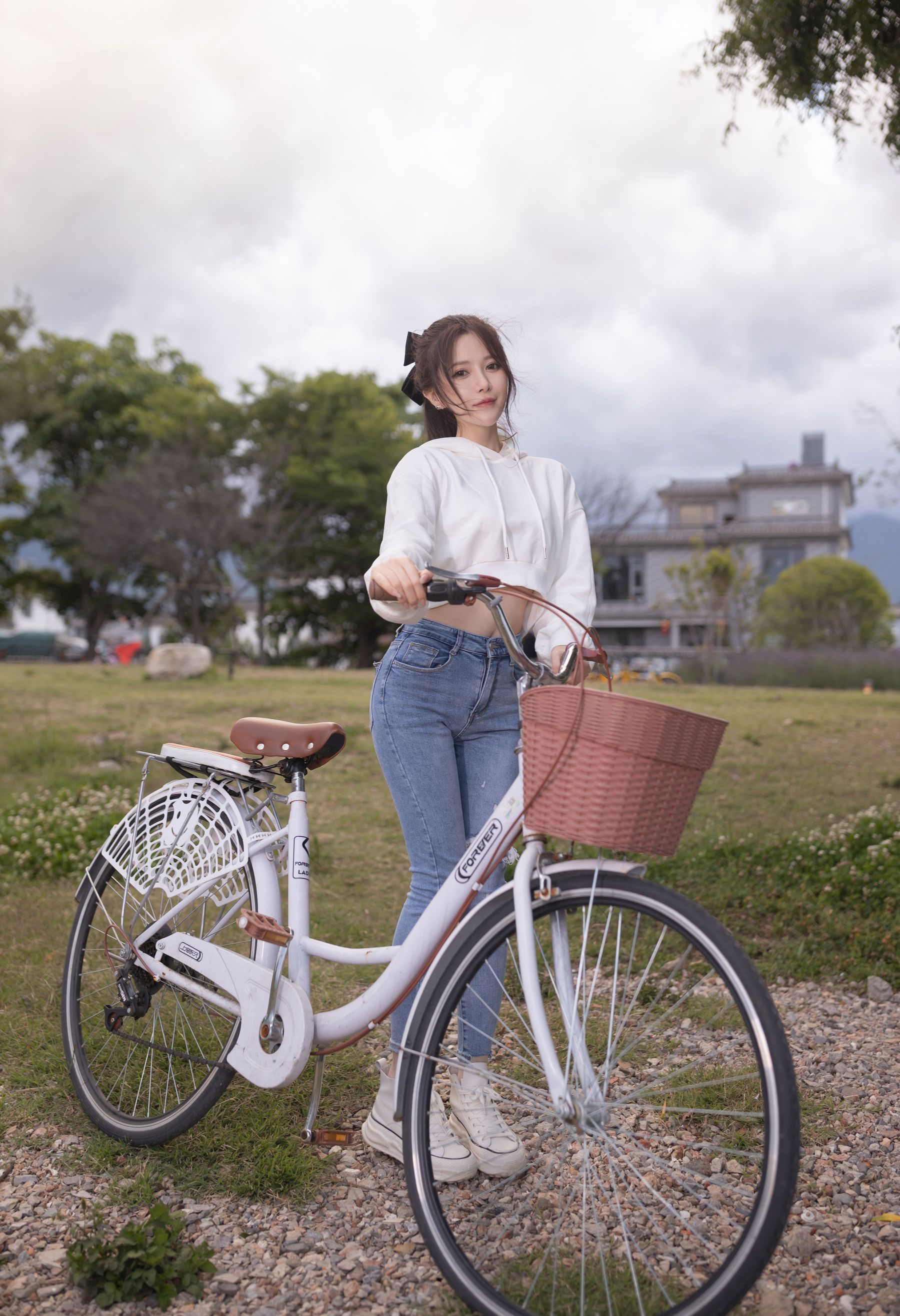 [福利COS] 鱼子酱 牛仔情趣写真第4张