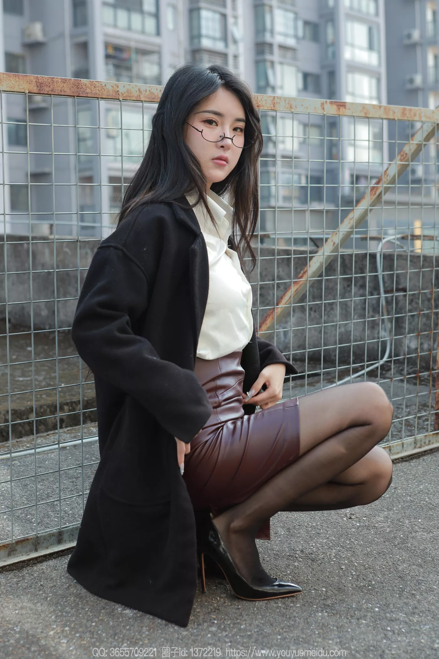 [IESS异思趣向] 2024.12.22 丝享家1930：小宝《眼镜美女》[91P]第4张