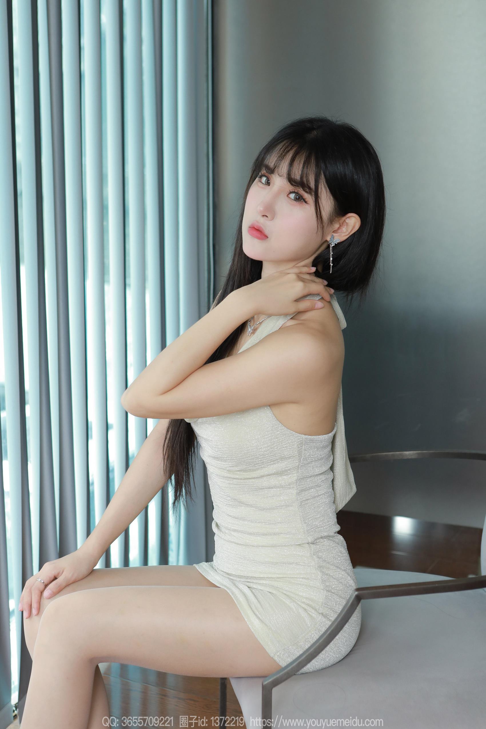 [IESS异思趣向] 2024.05.31 丝享家1756：小宝《挂脖包臀裙》[84P]第3张
