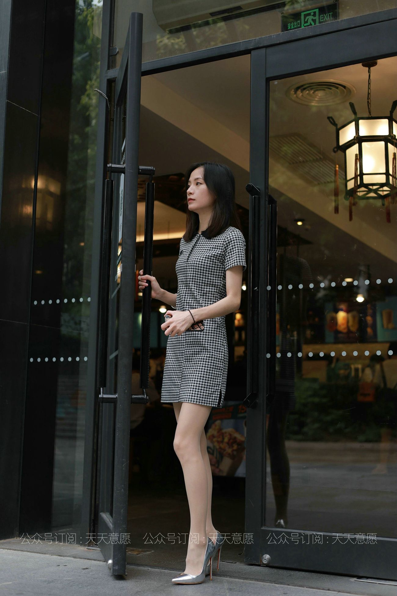 [IESS异思趣向] 2021.07.22 丝享家867：小六《格子连衣裙》[90P]第1张
