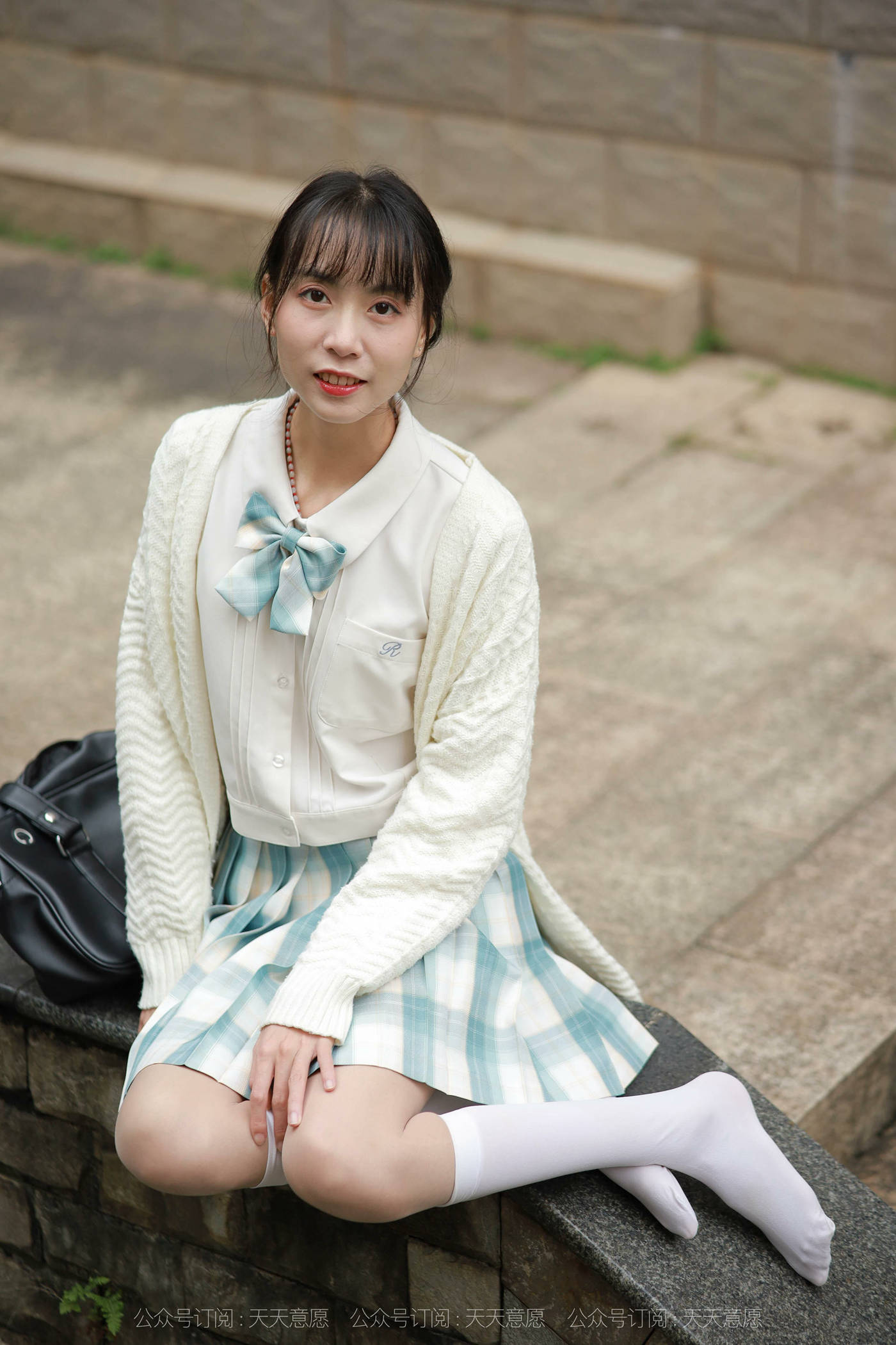 [IESS异思趣向] 2021.11.02 丝享家963：团团《长腿JK装》[94P]第6张
