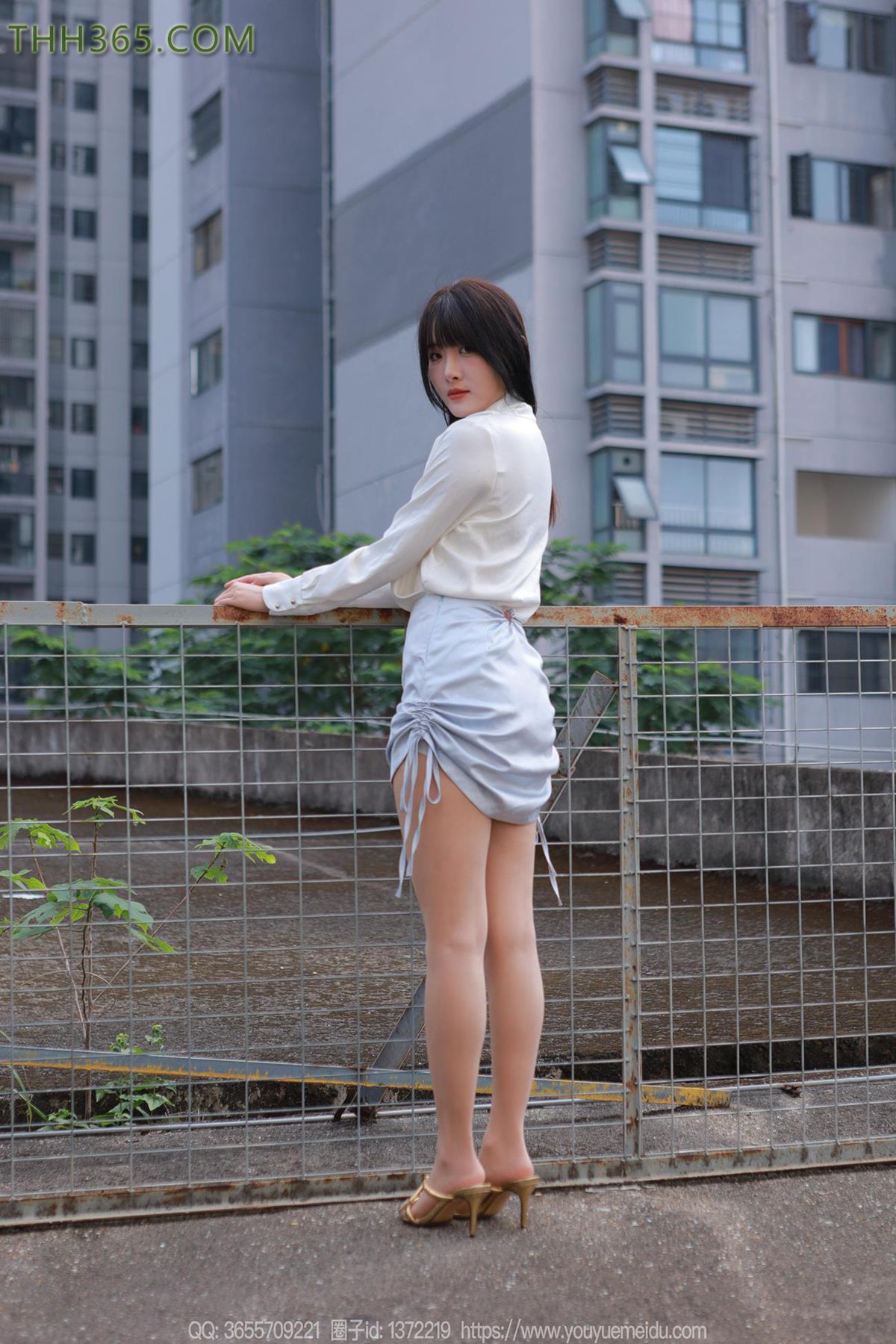 [IESS异思趣向] 2024.11.10 丝享家1894：婉萍《蓝色短裙（下）》[89P]第8张