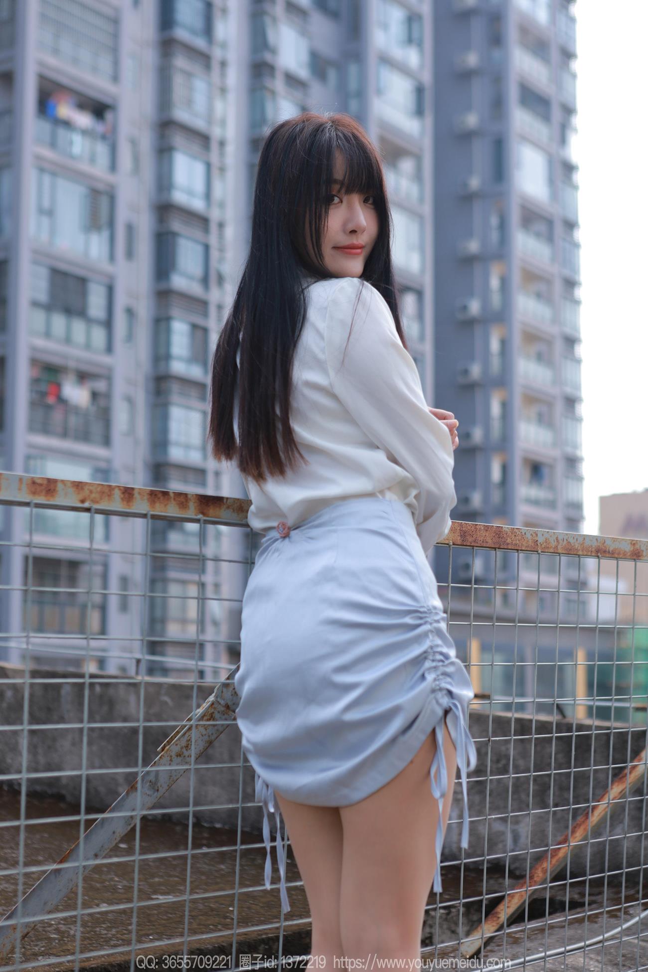 [IESS异思趣向] 2024.11.10 丝享家1894：婉萍《蓝色短裙（下）》[89P]第15张