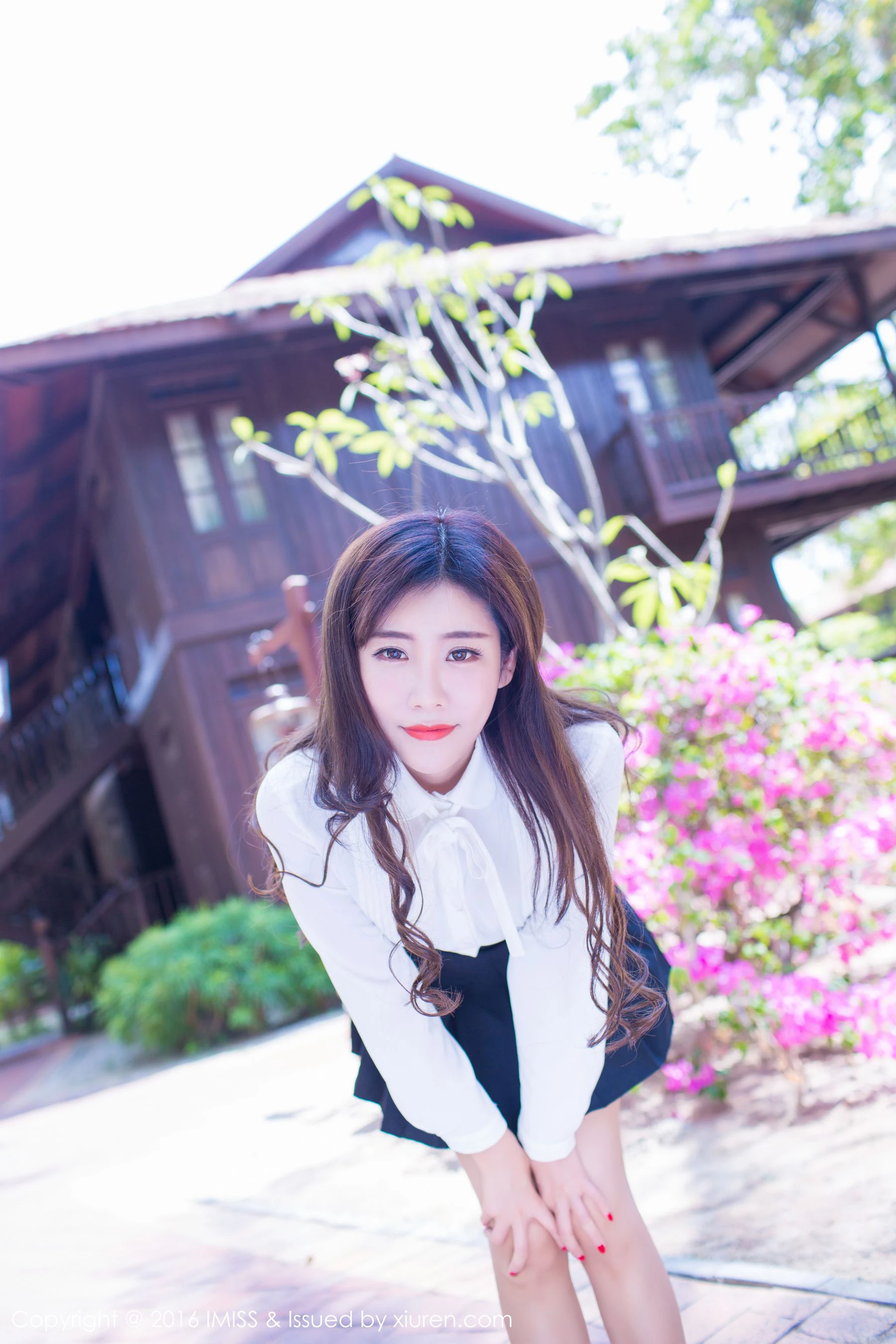 程小烦不烦《性感比基尼和白衬衫+短裙》 爱蜜社IMiss Vol.089第11张