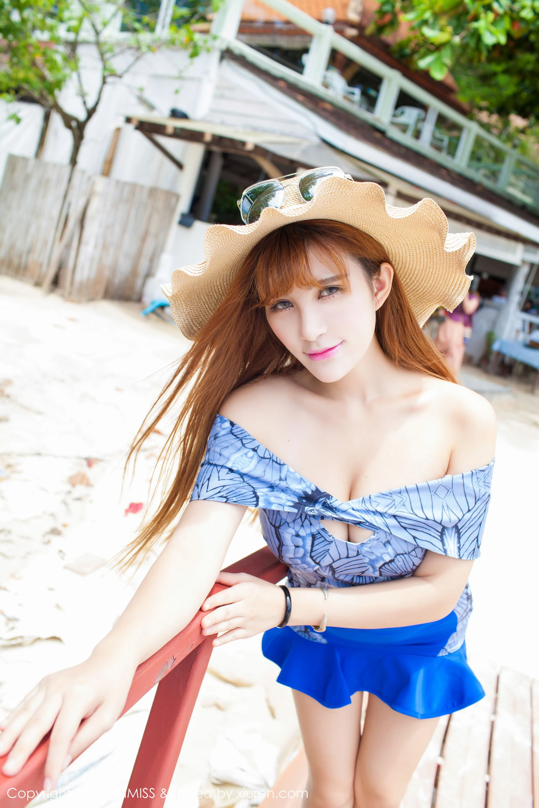 LalaBaby啦啦《傲人胸围+修长美腿》 爱蜜社IMiss Vol.044第11张