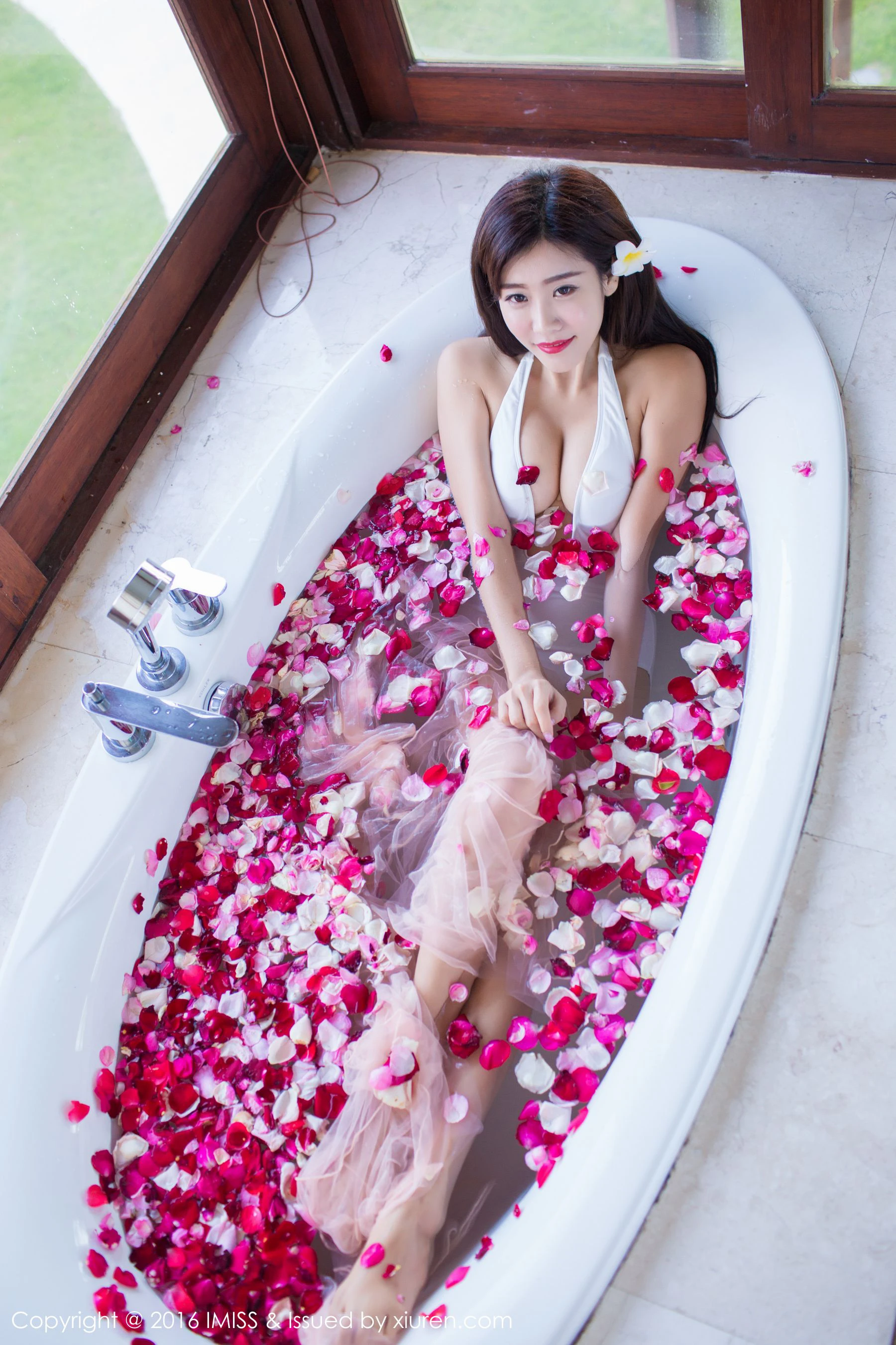 程小烦不烦《2套美胸泳装》 爱蜜社IMiss Vol.103第15张