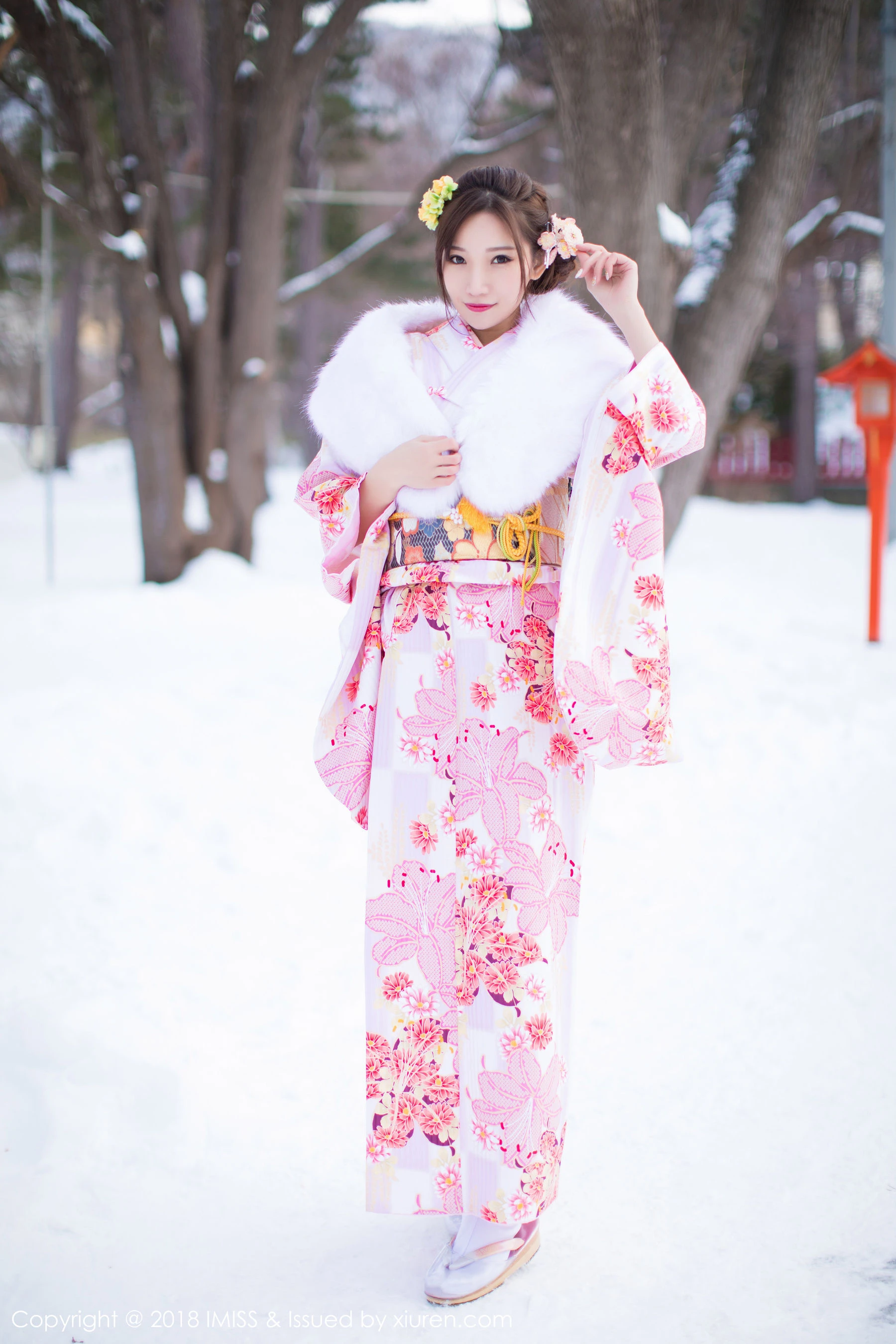 小狐狸Sica《北海道旅拍丝袜》 爱蜜社IMiss Vol.256第10张