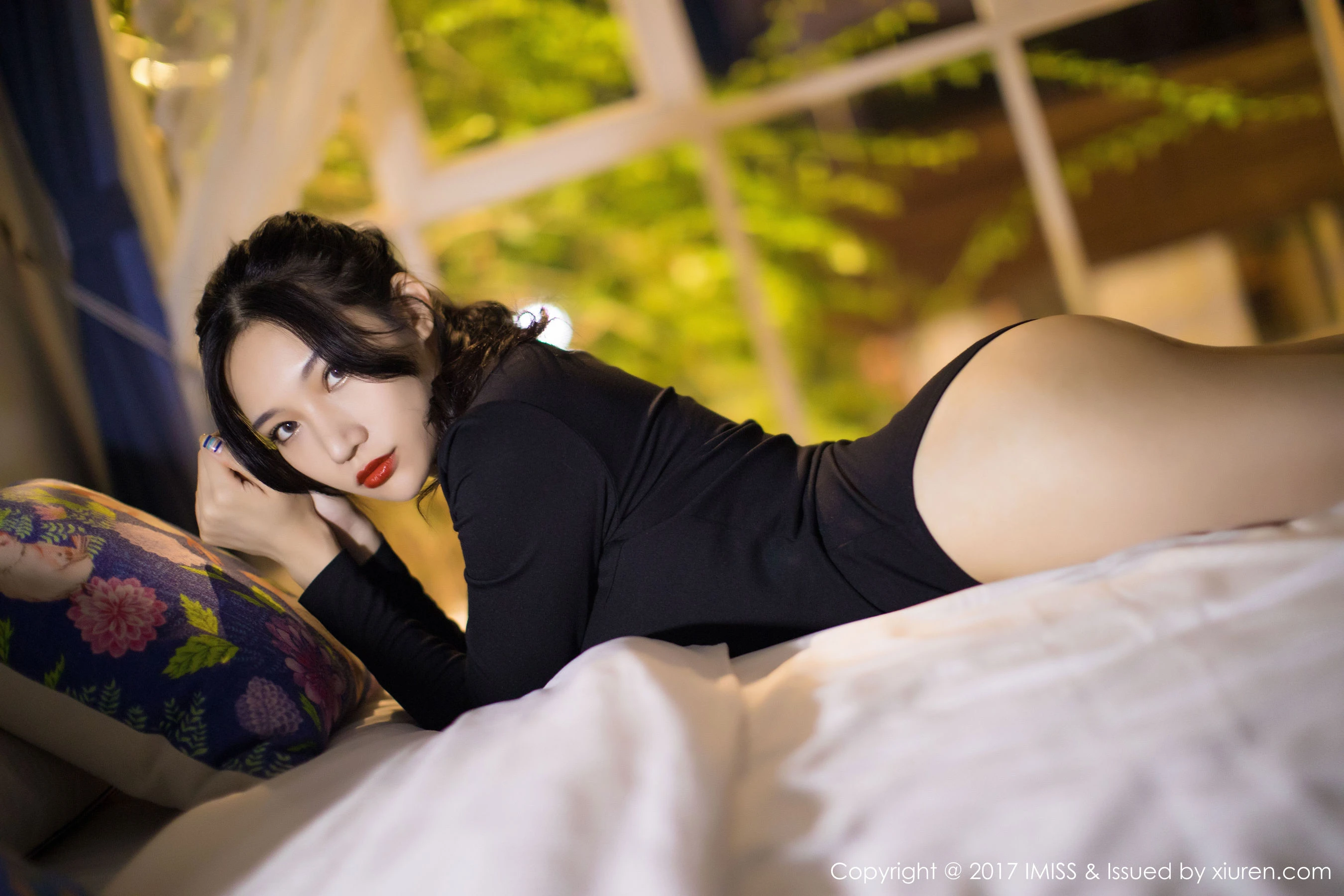 小狐狸Sica《黑色私房性感美腿》 爱蜜社IMiss VOL.194第4张