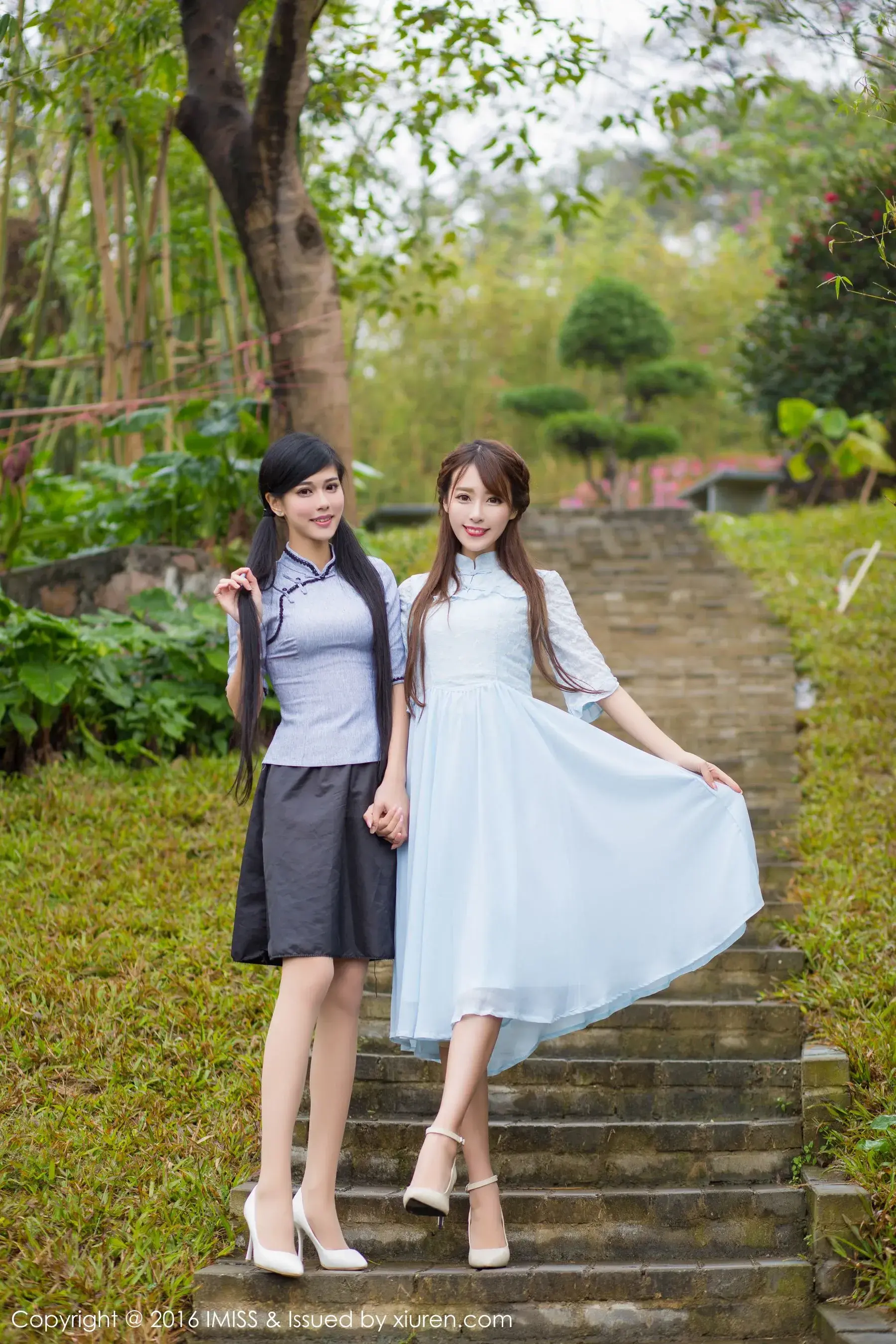 王曼妮、谭小雅《古典旗袍系列》爱蜜社IMiss Vol.070第9张