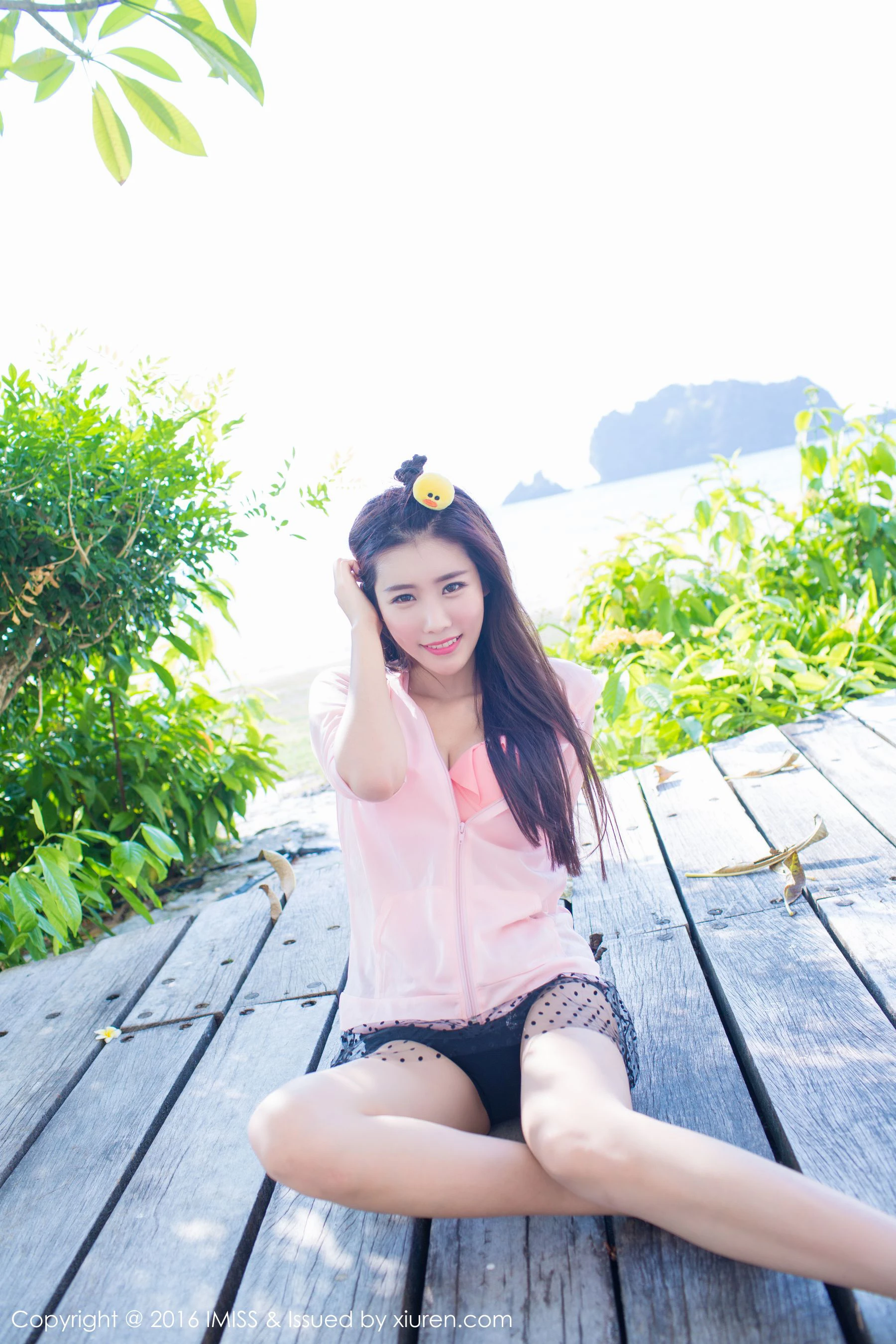 程小烦不烦《粉色装扮+白色裙子外拍》 爱蜜社IMiss Vol.086第6张