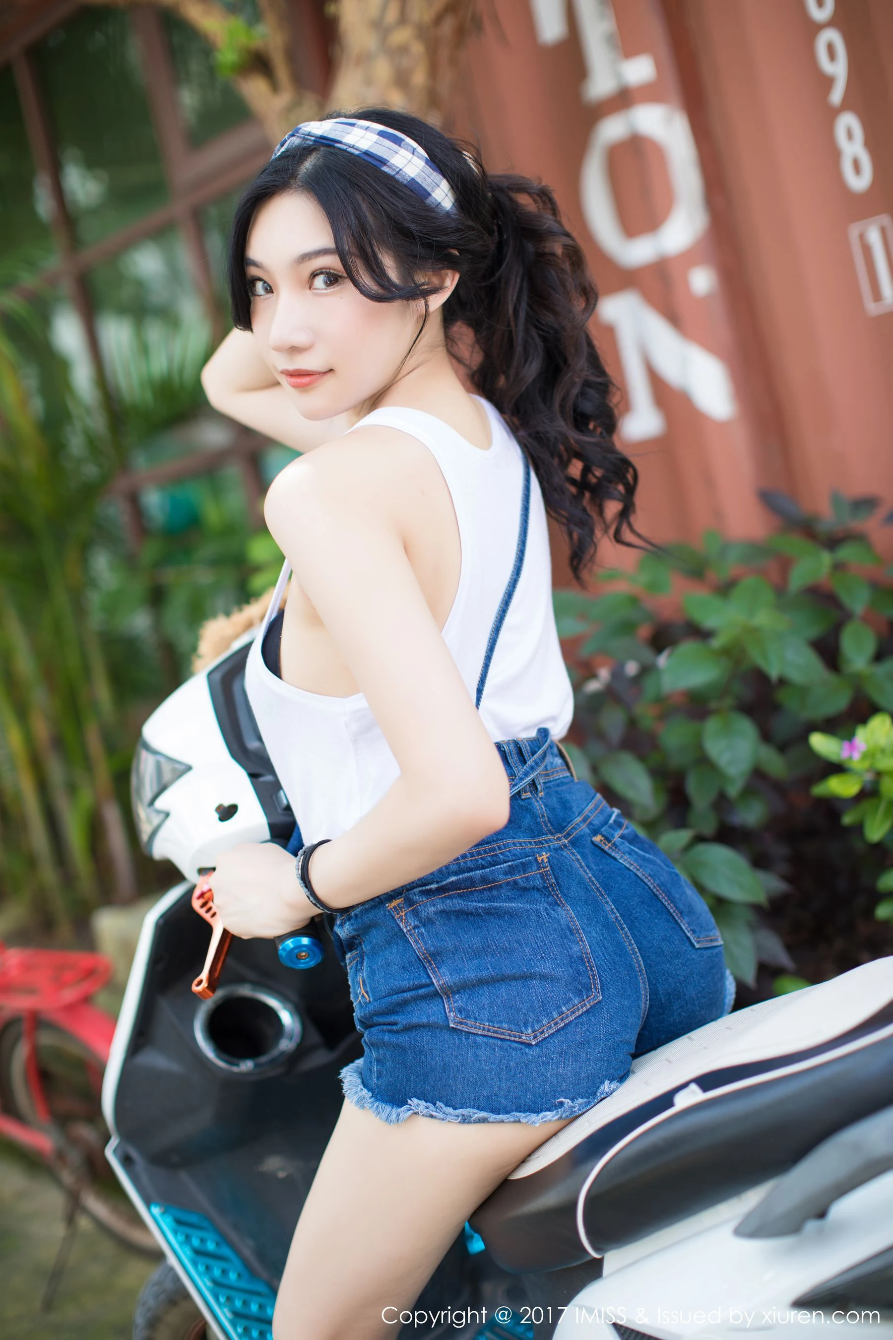 小狐狸Sica《牛仔短裤小清新系列》 爱蜜社 VOL.180第5张