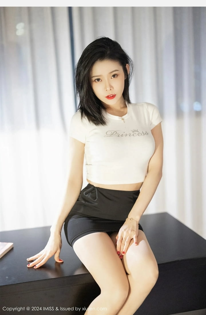  爱蜜社 VOL.777 luvian本能 [39P]