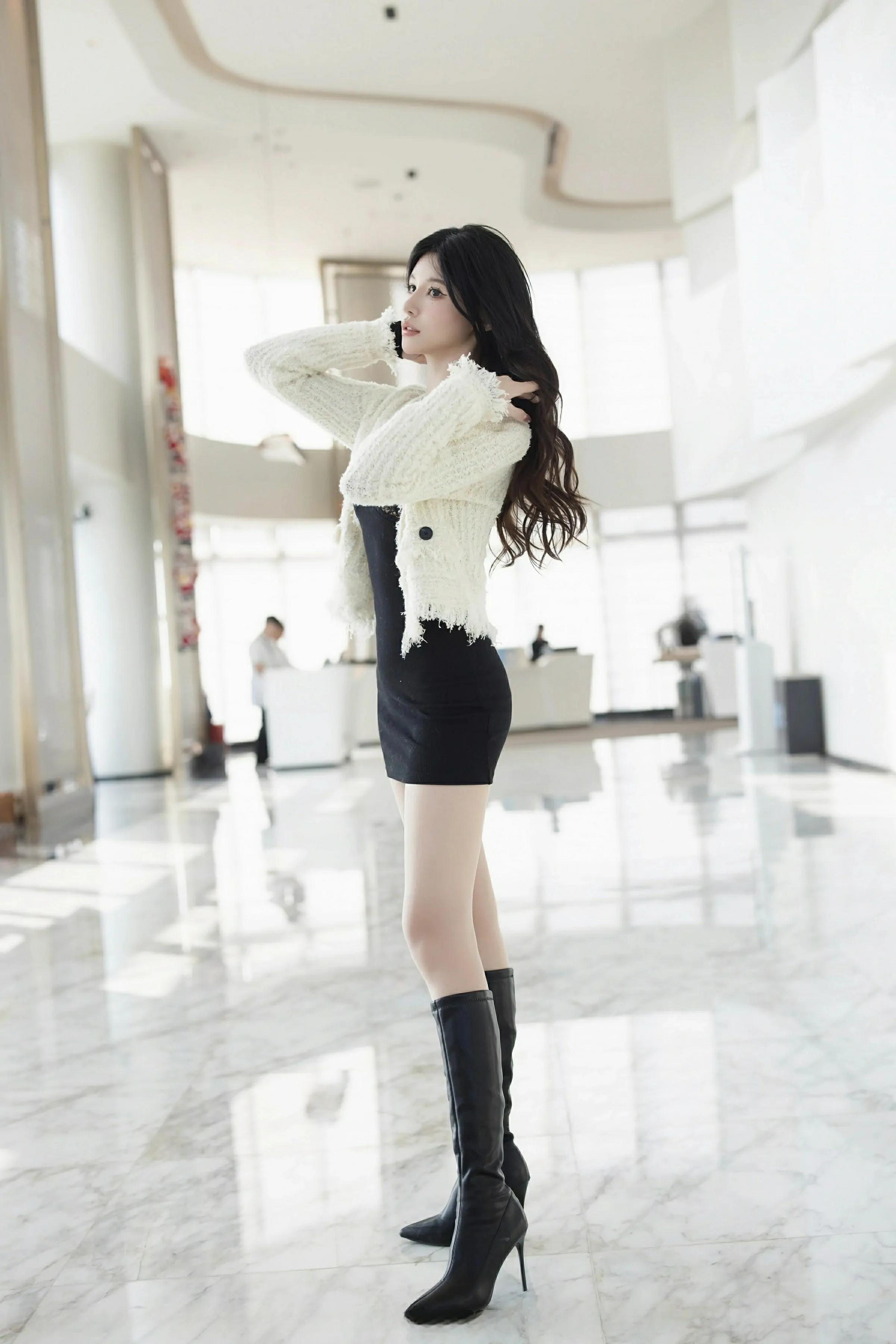  爱蜜社 VOL.780 泥鳅鳅 [51P]第3张