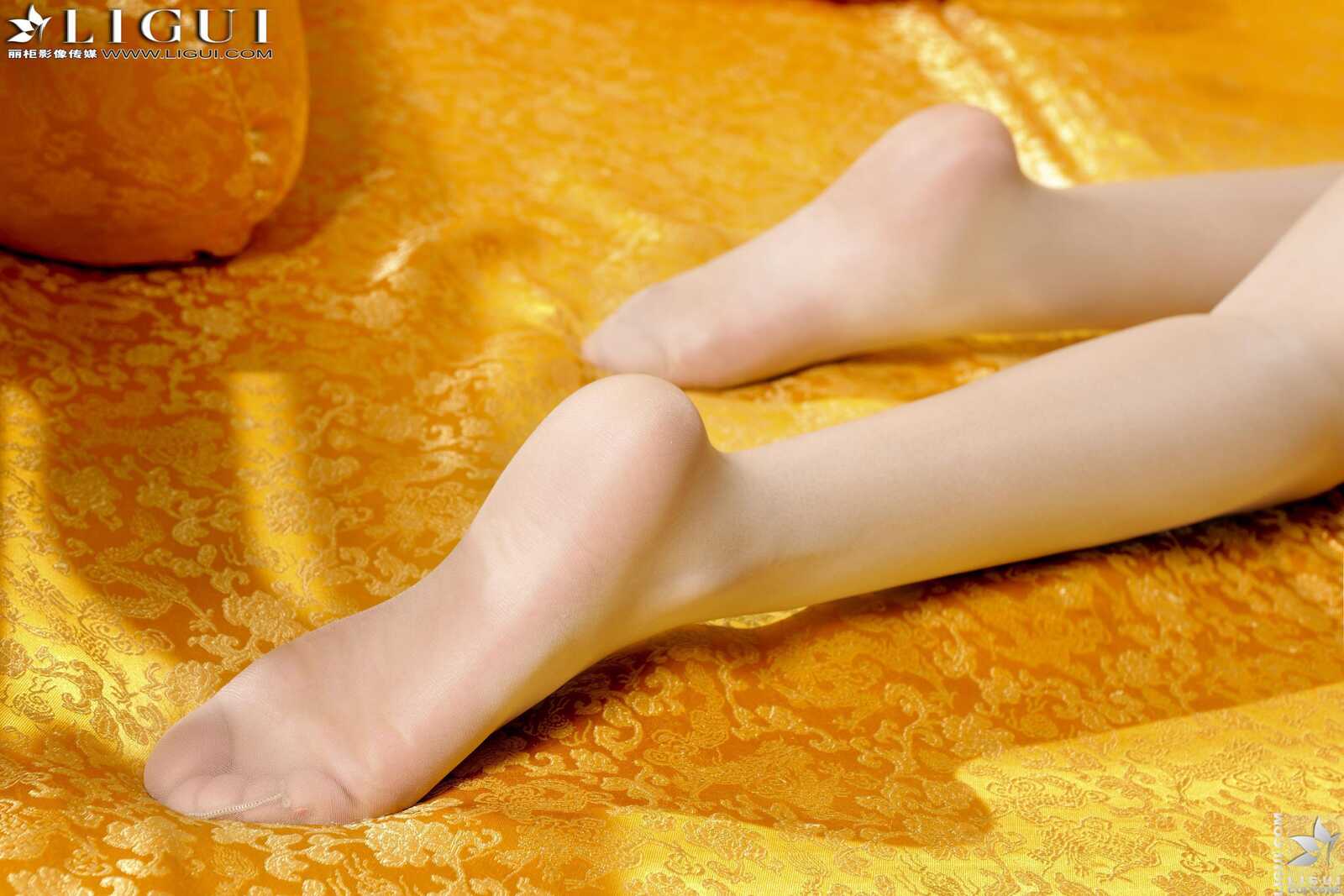 Model 司琪《古典和服睡衣丝足》 [丽柜LiGui] 美腿第8张