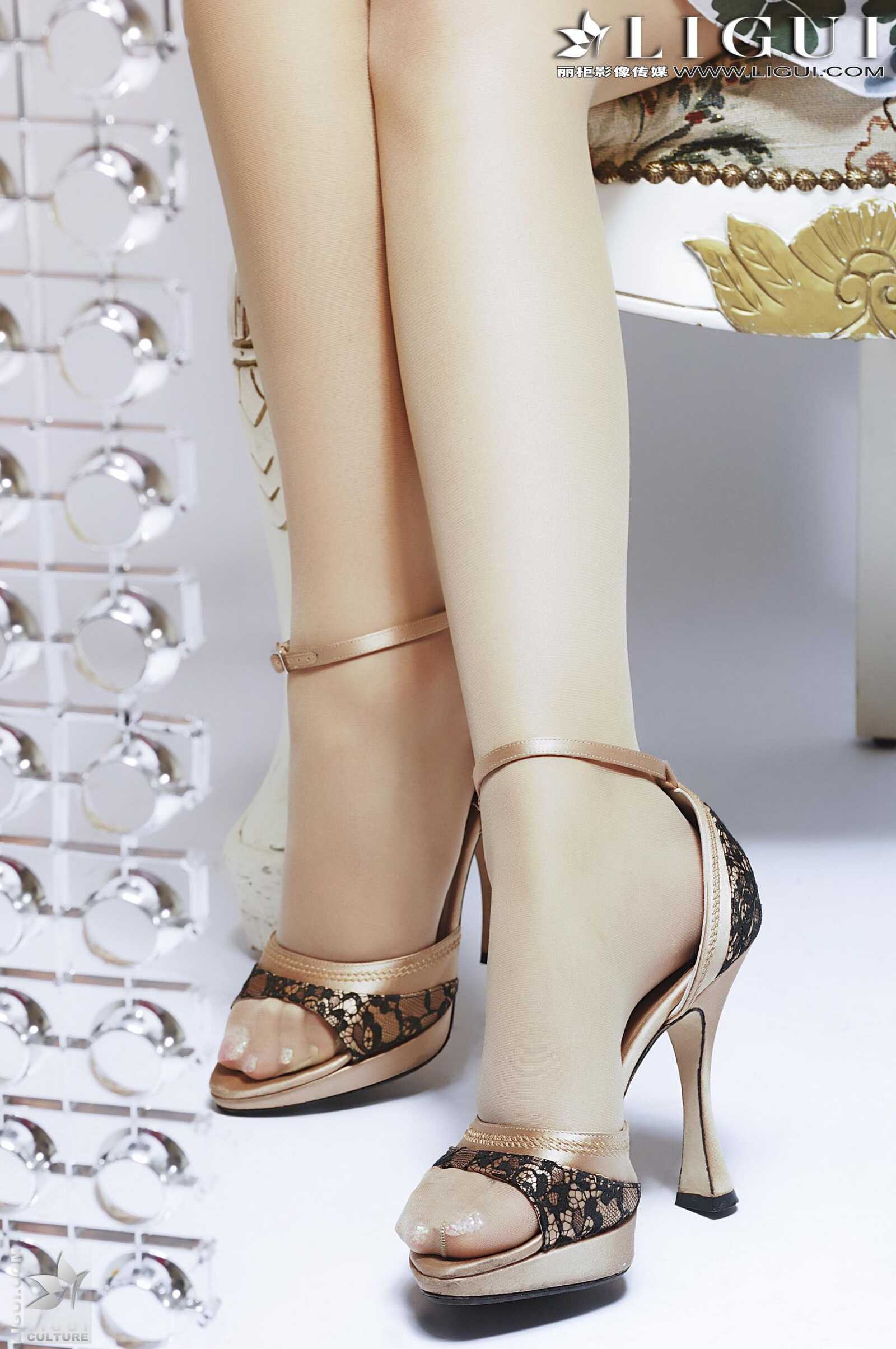 [丽柜LiGui] Model 姚金金《比基尼+连衣裙》美腿丝第8张