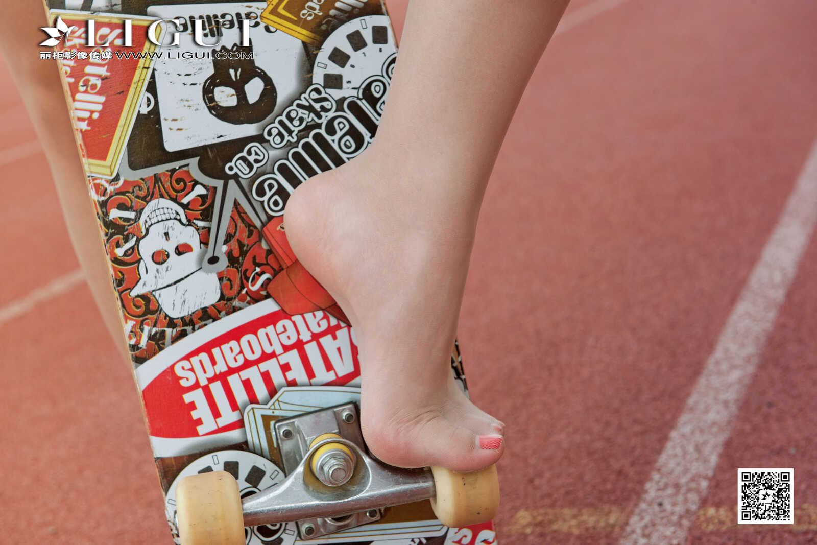 筱筱《滑板女神》 [丽柜贵足LIGUI] 丝足写真集第5张