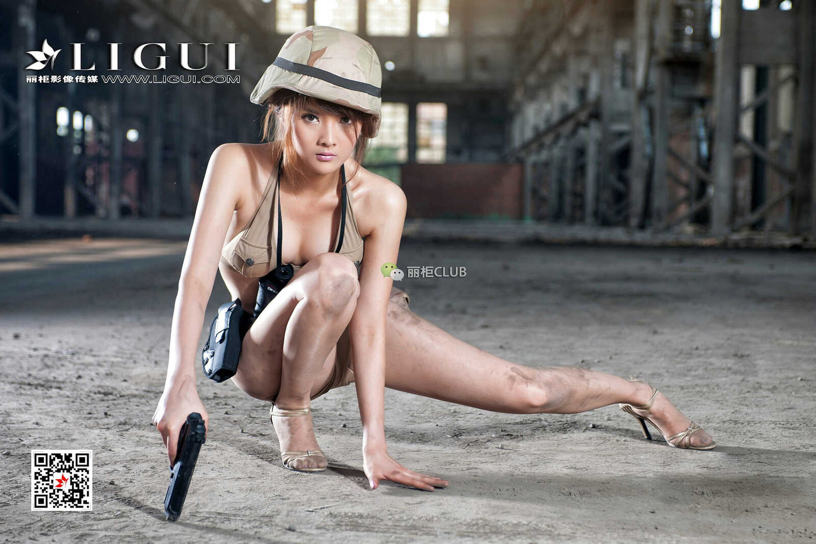 Model 黄芬《女兵美腿丝足》 [丽柜Ligui] 写真集第8张