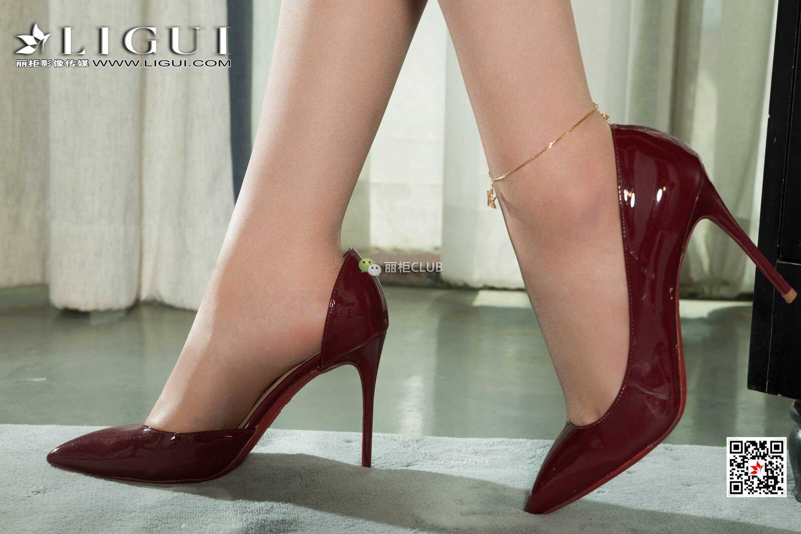 腿模小戈《蕾丝连衣裙丝足》 [丽柜LIGUI] 网络丽第16张