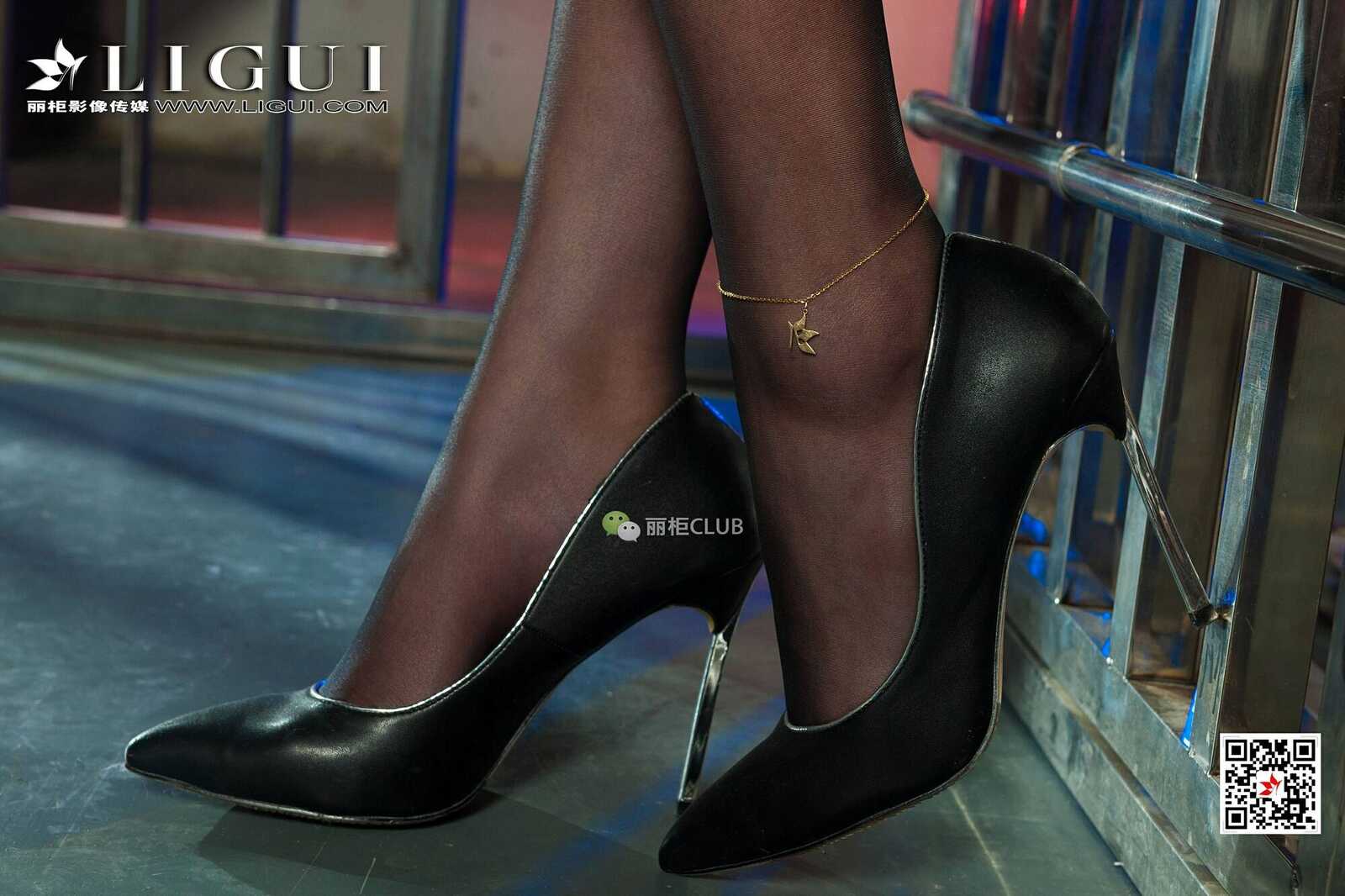 腿模敏儿《黑丝女王美脚》 [丽柜LIGUI] 网络丽人第13张