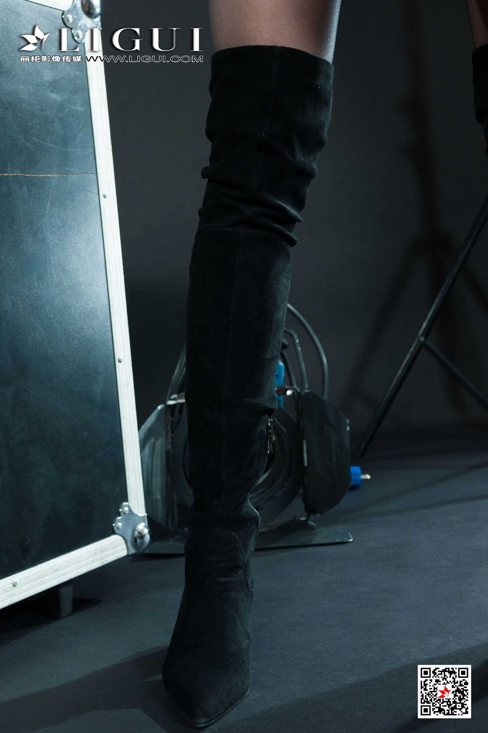 腿模凉儿《黑丝OL》 [丽柜Ligui] 网络丽人 写真集第4张
