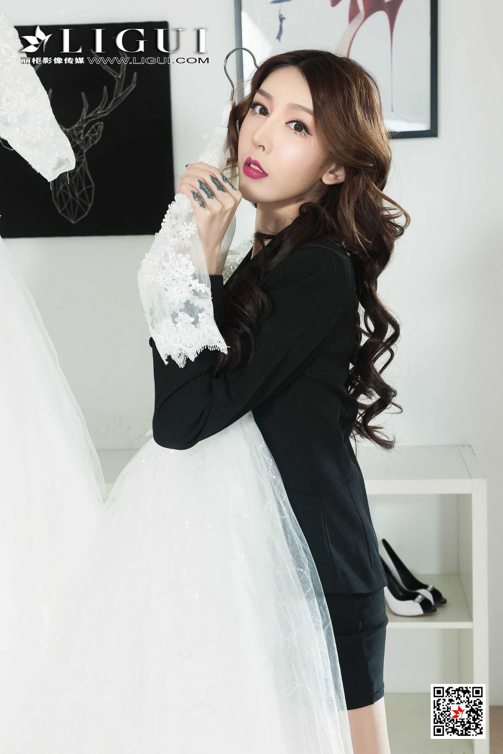 Model 兔子《肉丝袜诱惑》 [丽柜LiGui] 网络丽人第5张