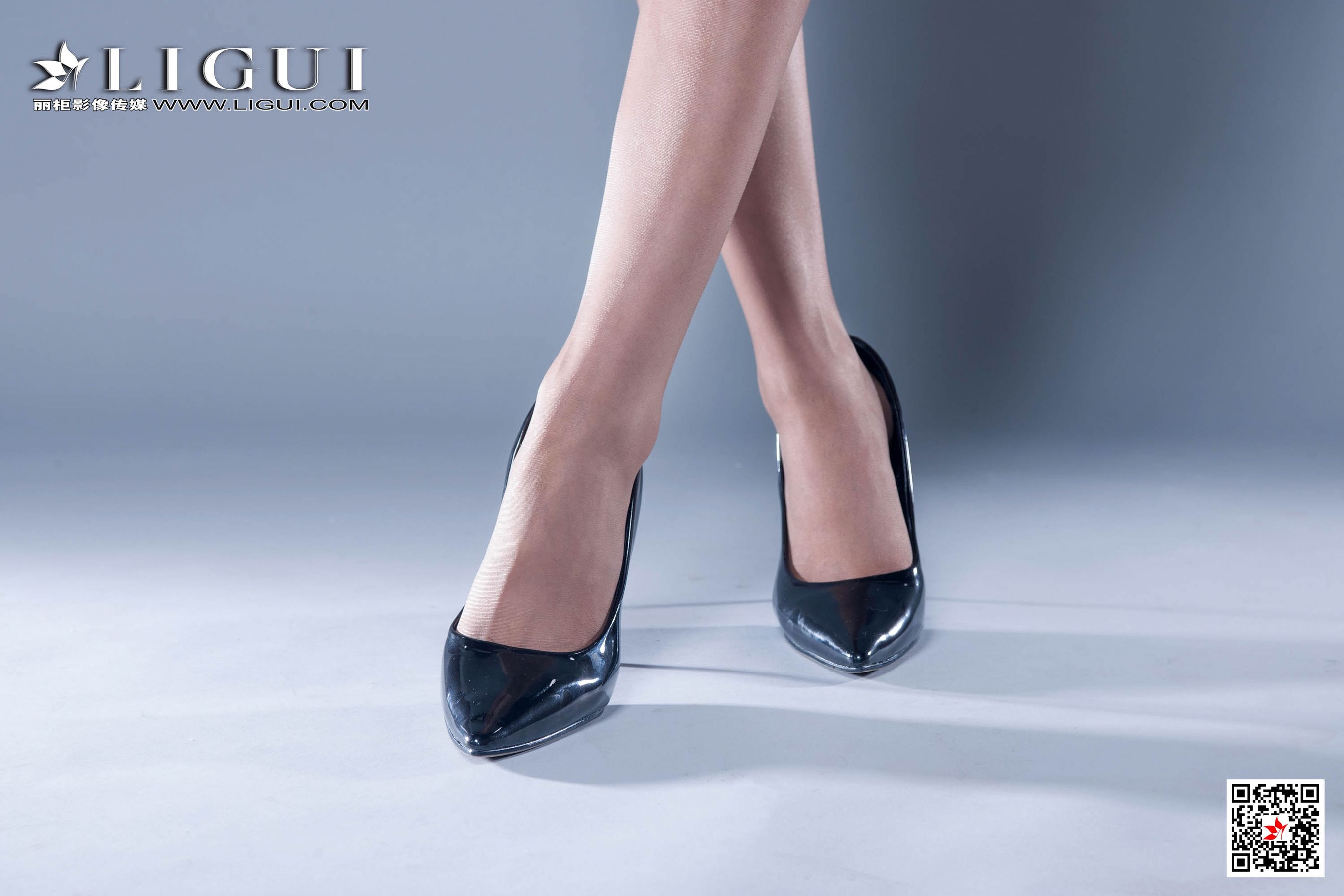 腿模潼潼《肉丝OL女郎》 [丽柜LiGui] 网络丽人 写第7张