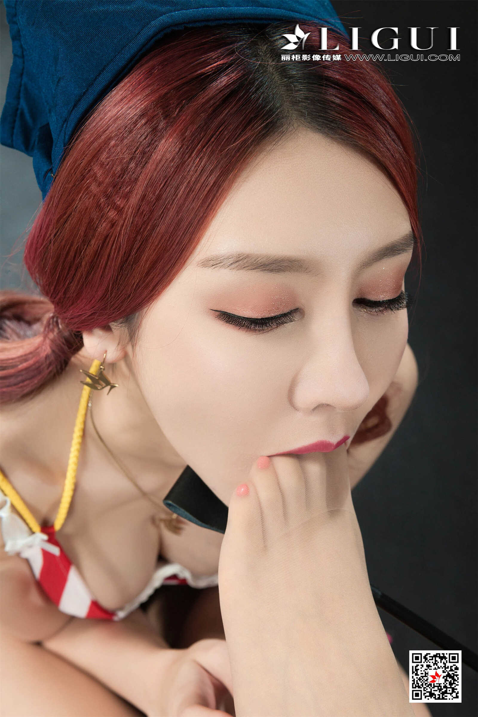 兔子&amp;amp;甜甜《双生海军姐妹花丝足》 [丽柜Lig第8张