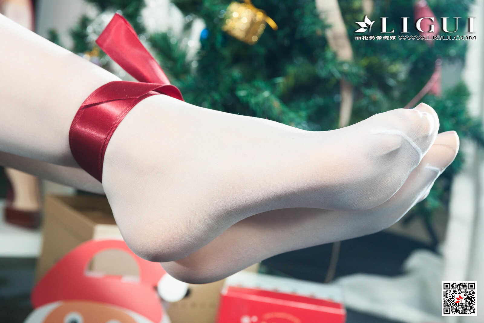 雪糕《白丝圣诞老人》 [丽柜Ligui] 写真集第2张