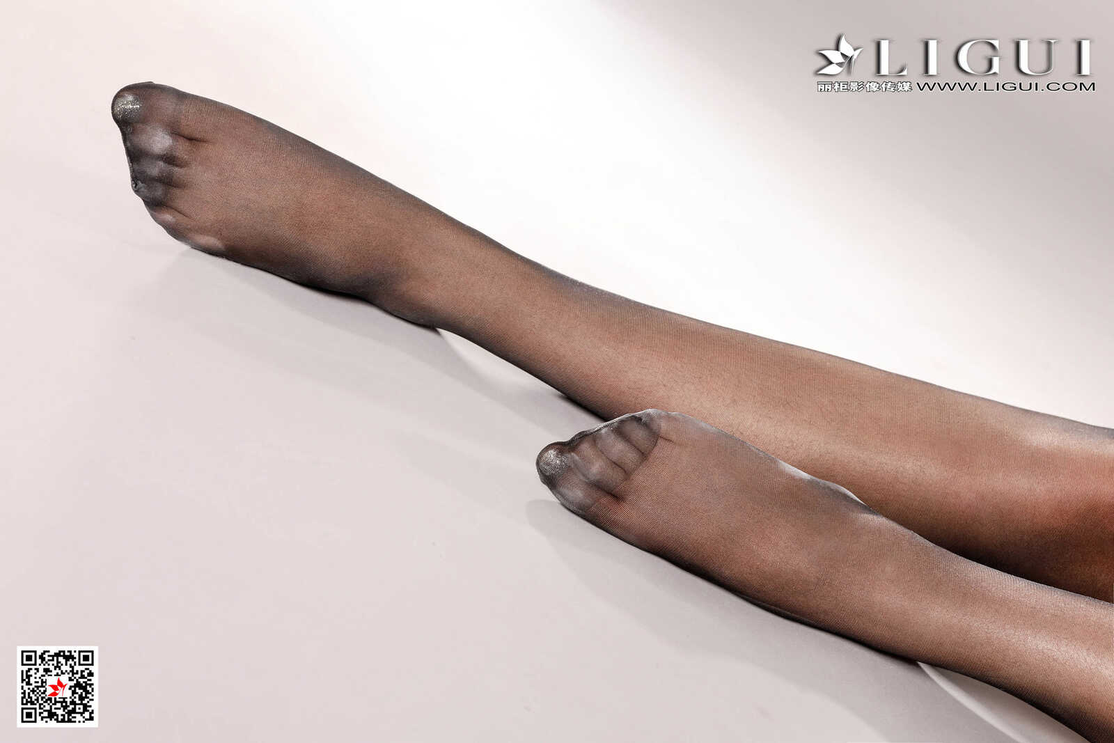 Model 晓琪《黑色蕾丝》 [丽柜Ligui] 网络丽人 写真第3张