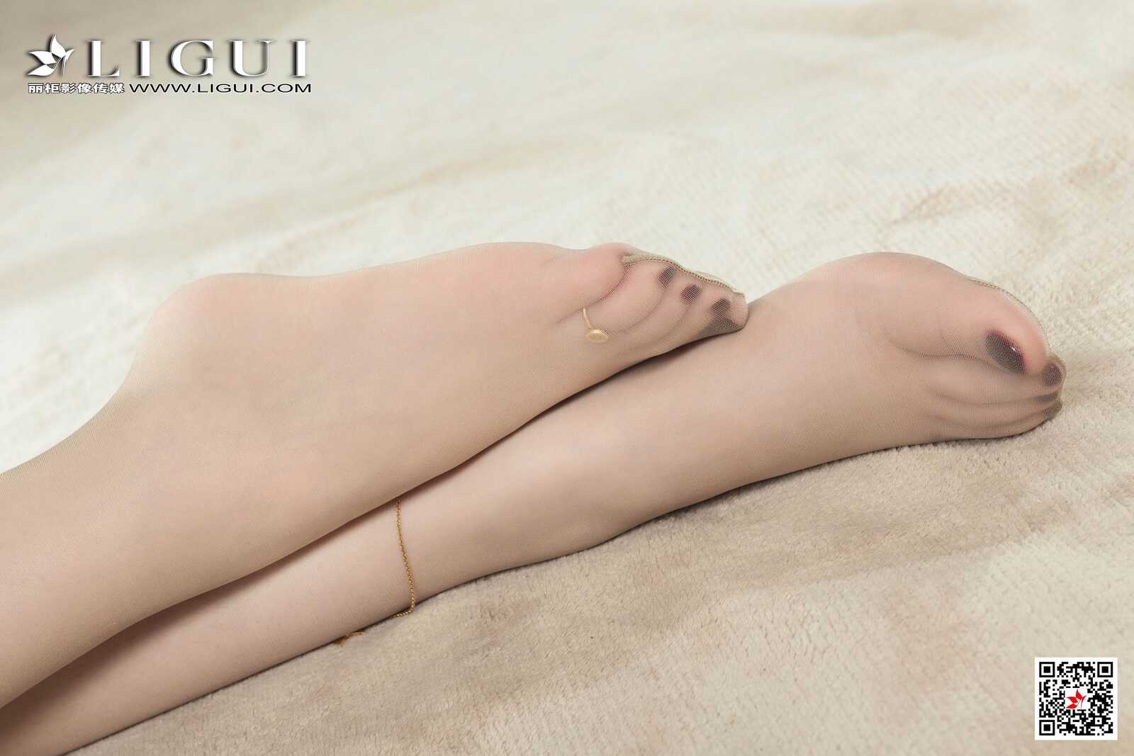 Model 婷婷《绿发秘书》 [丽柜Ligui] 写真集第9张