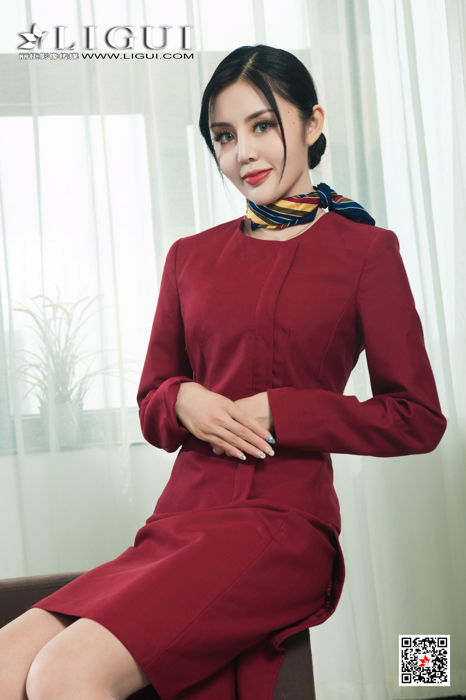 [丽柜Ligui] 2021.10.04 Model 凉儿 丝足美腿套图第9张