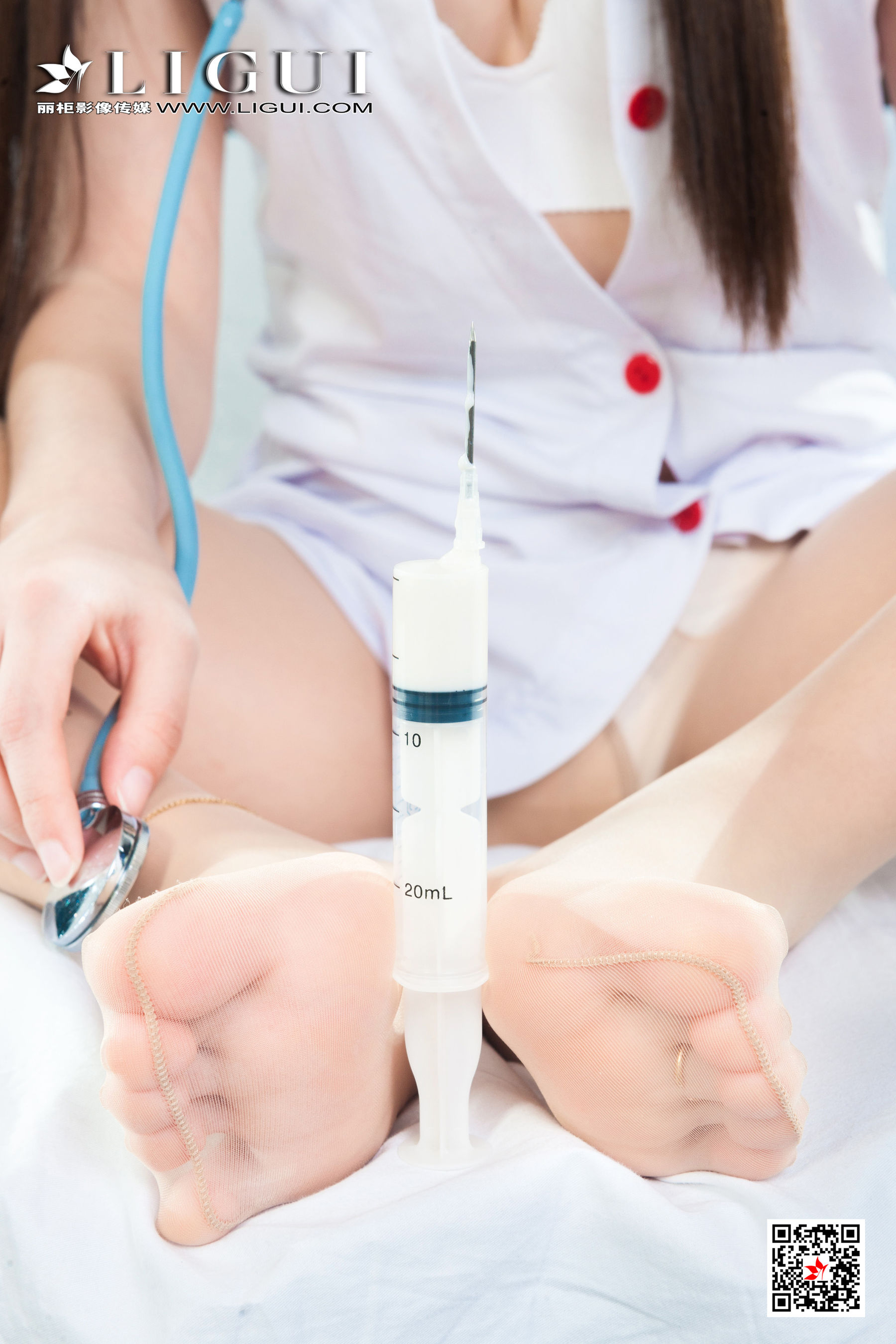 [丽柜Ligui] 小熊 《领主级特护》 丝袜写真第3张