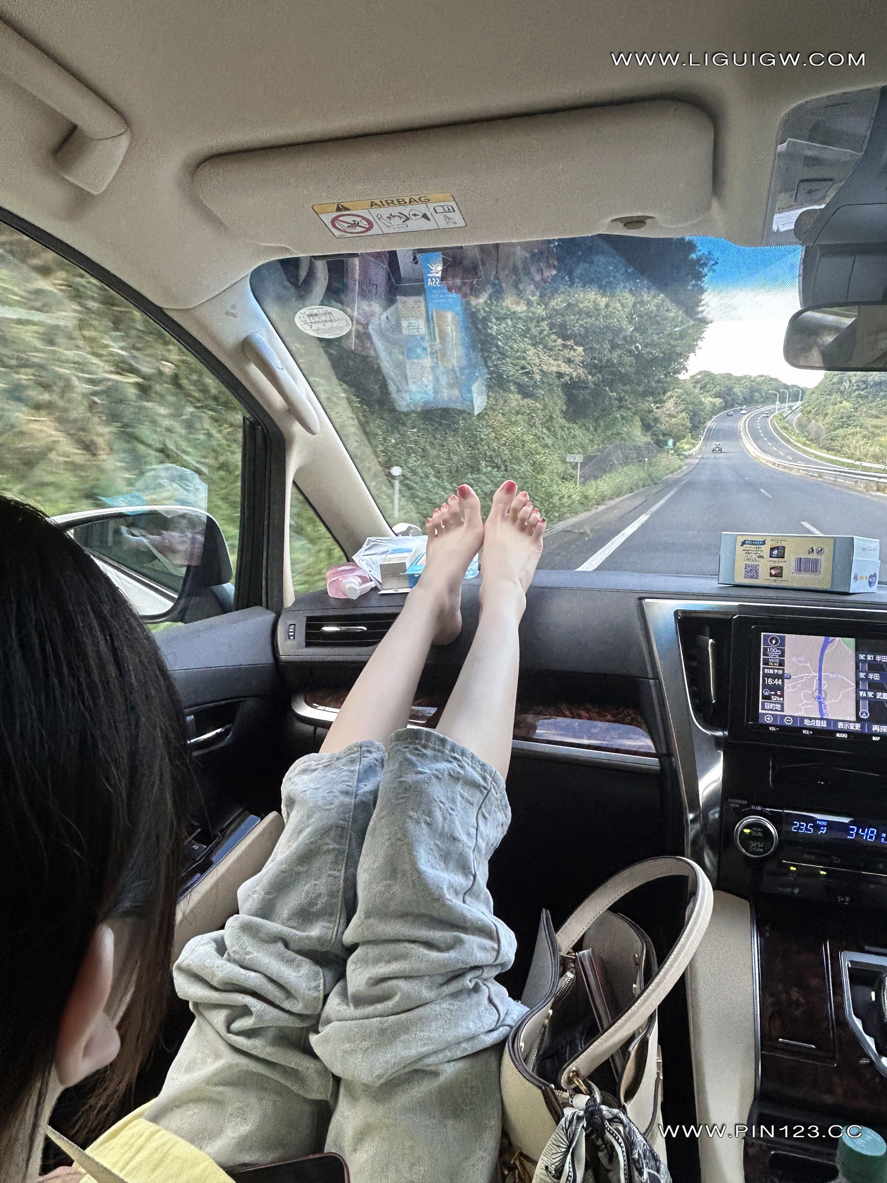 [Ligui丽柜] 2024.11.14《兔子日本旅拍花絮图片》兔子第25张