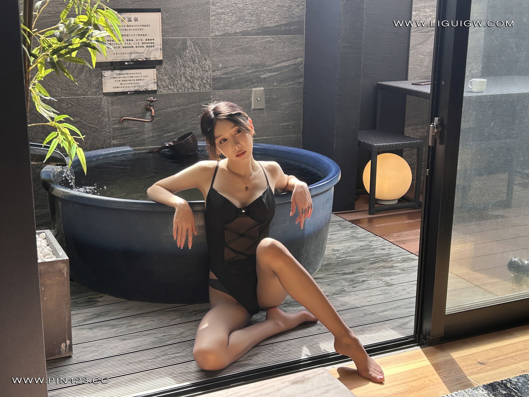 [Ligui丽柜] 2024.11.14《兔子日本旅拍花絮图片》兔子第16张