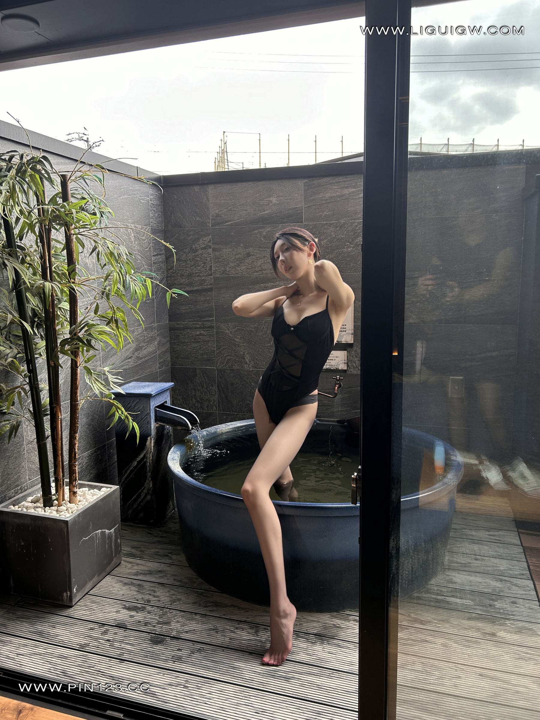 [Ligui丽柜] 2024.11.14《兔子日本旅拍花絮图片》兔子第14张