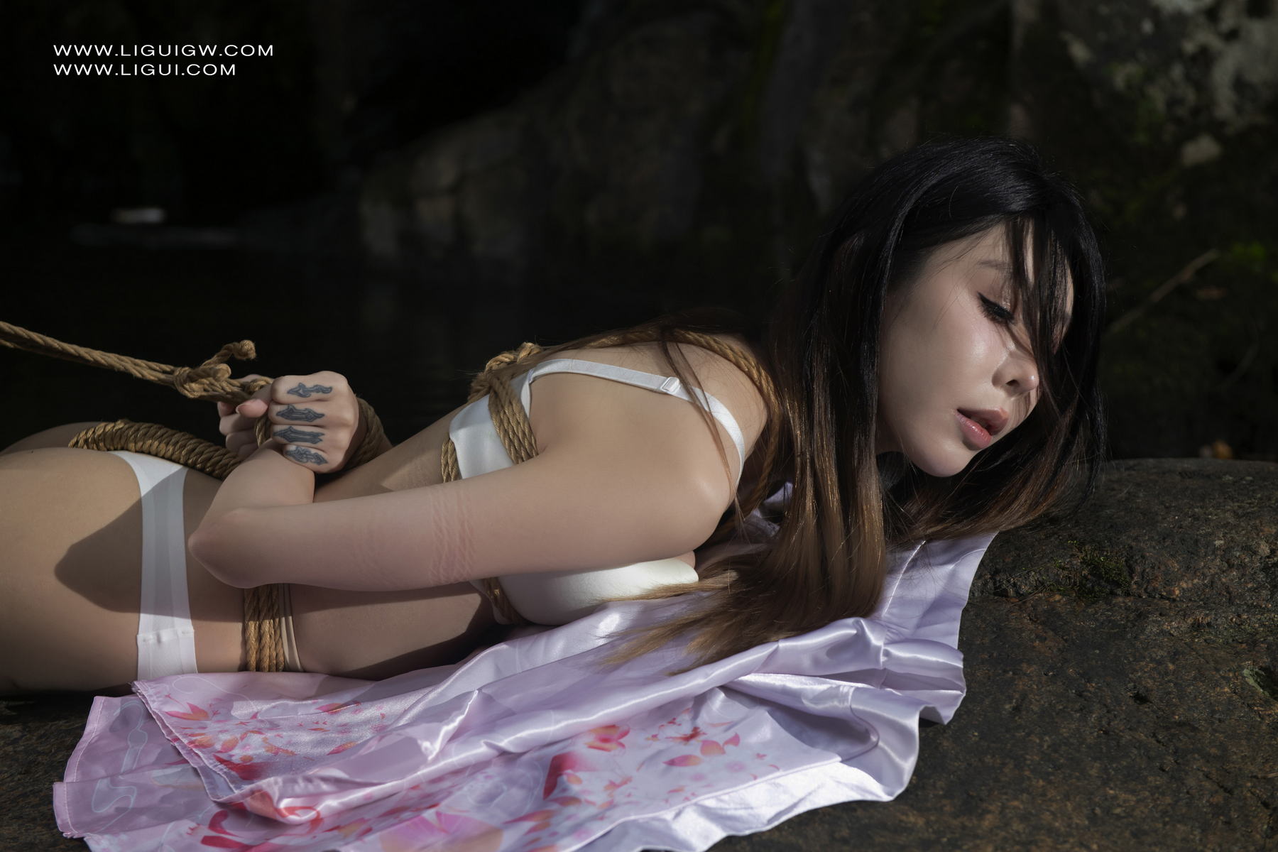 [Ligui丽柜] 2025.04.11《和风缚影》兔子 Tuzi第2张