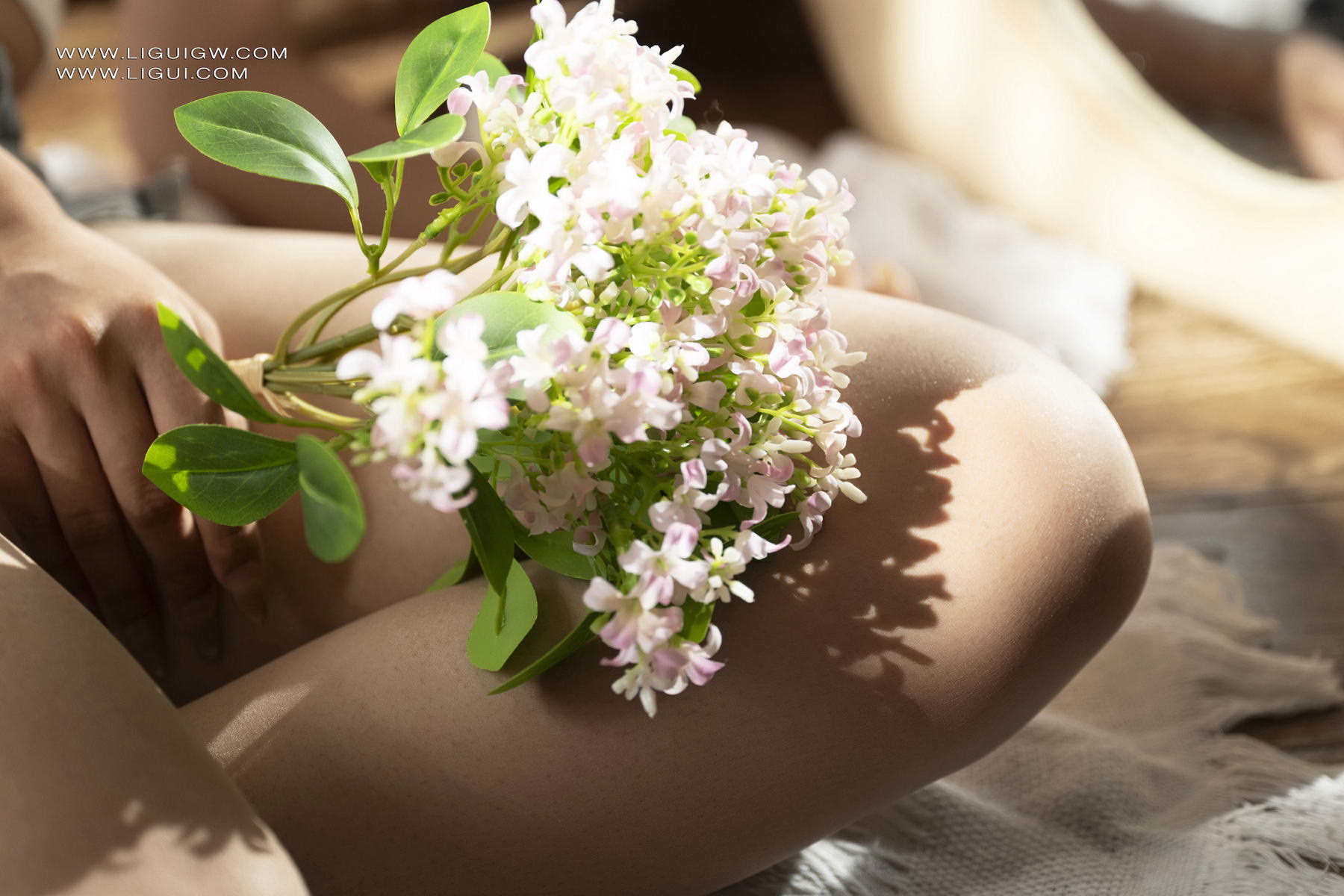 [Ligui丽柜] 2025.09.01《清纯欲动邻家女孩》 Yiyi第14张