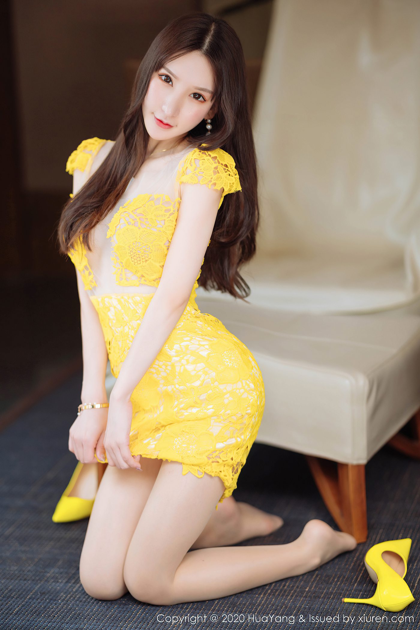 [HuaYang花漾show]HYG20200710VOL0253 2020.07.10 VOL.253 精致的黄色镂空短裙 周于希Sandy[61+1P]第6张