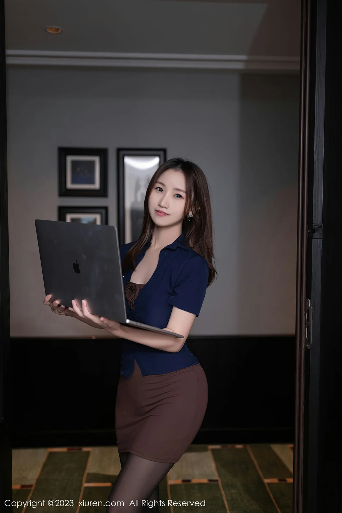  XiuRen 秀人 No.7417 杏子Yada 连体衣性感写真 [86P]第1张