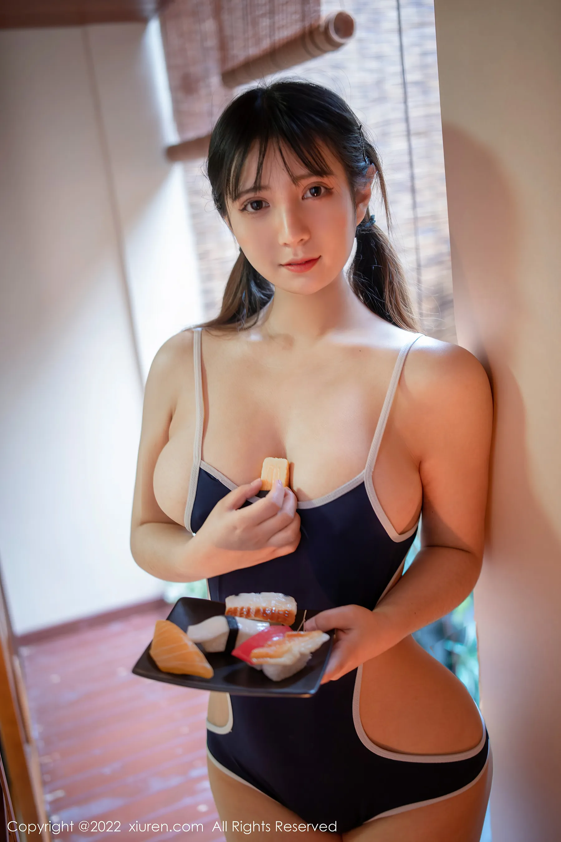 秀人网 No.4624 久久Aimee 美乳细腰日系写真第10张