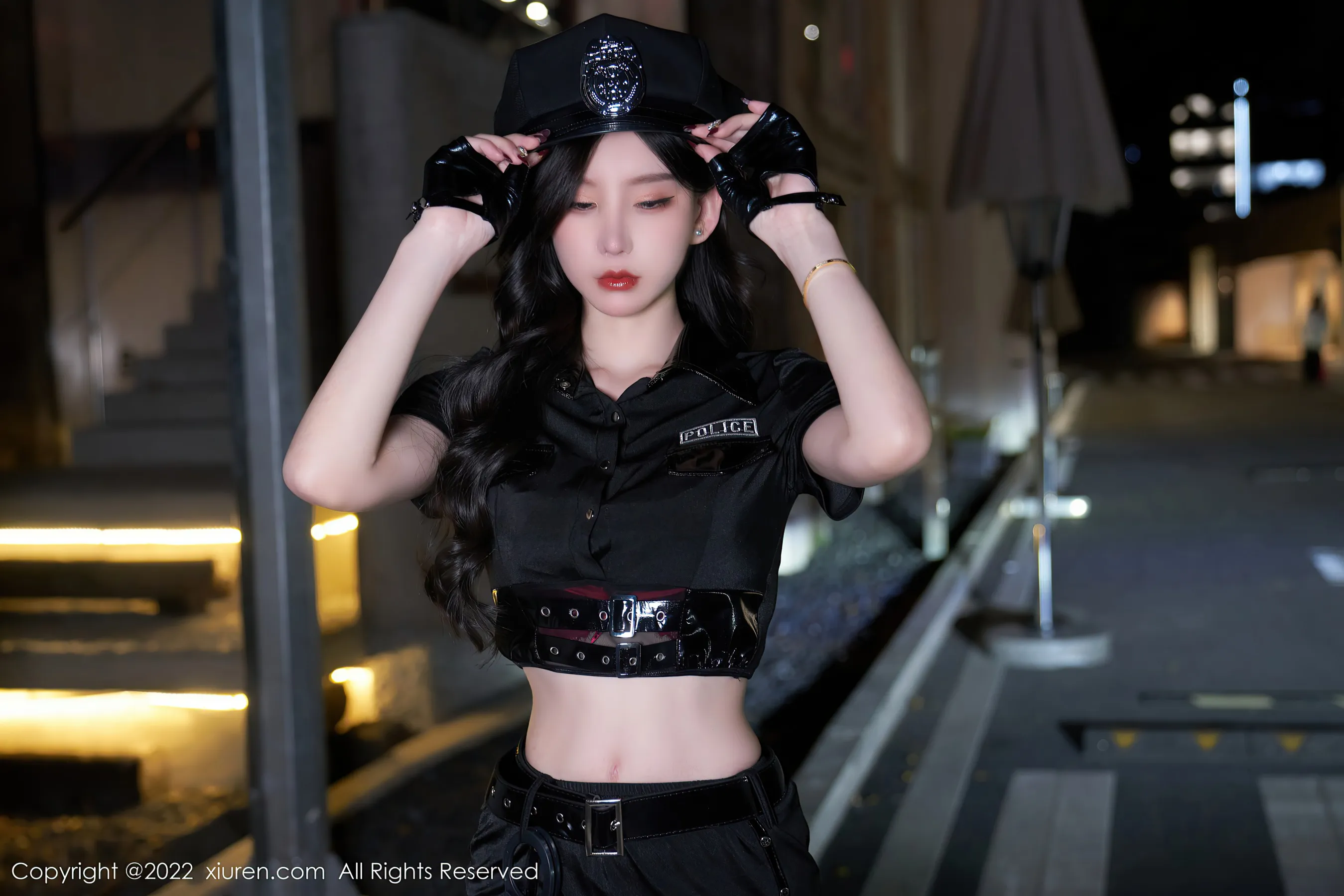秀人网 No.4741 周于希Sally 黑丝美腿女警制服第15张