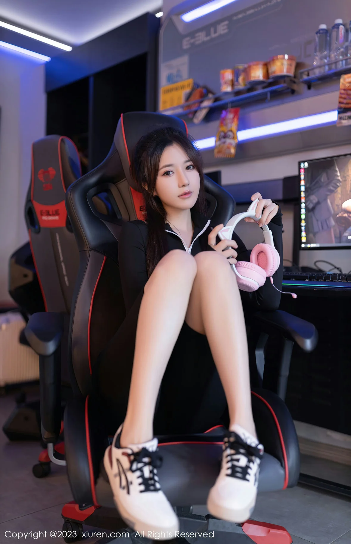  XiuRen 秀人 No.7361 鱼子酱Fish 电竞女孩性感写真 [82P]第1张
