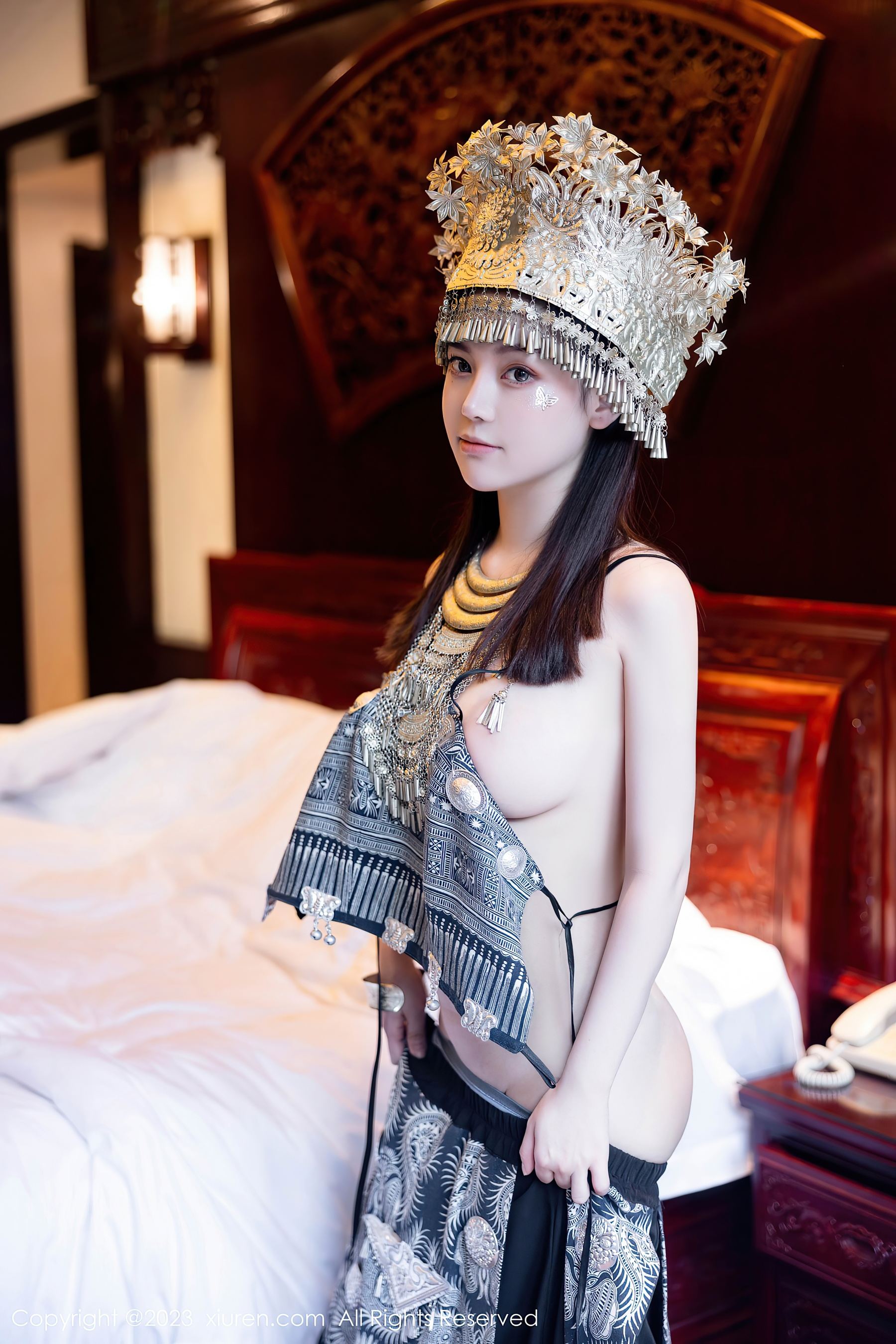 XiuRen 秀人 No.7448 豆瓣酱 苗族服饰第6张