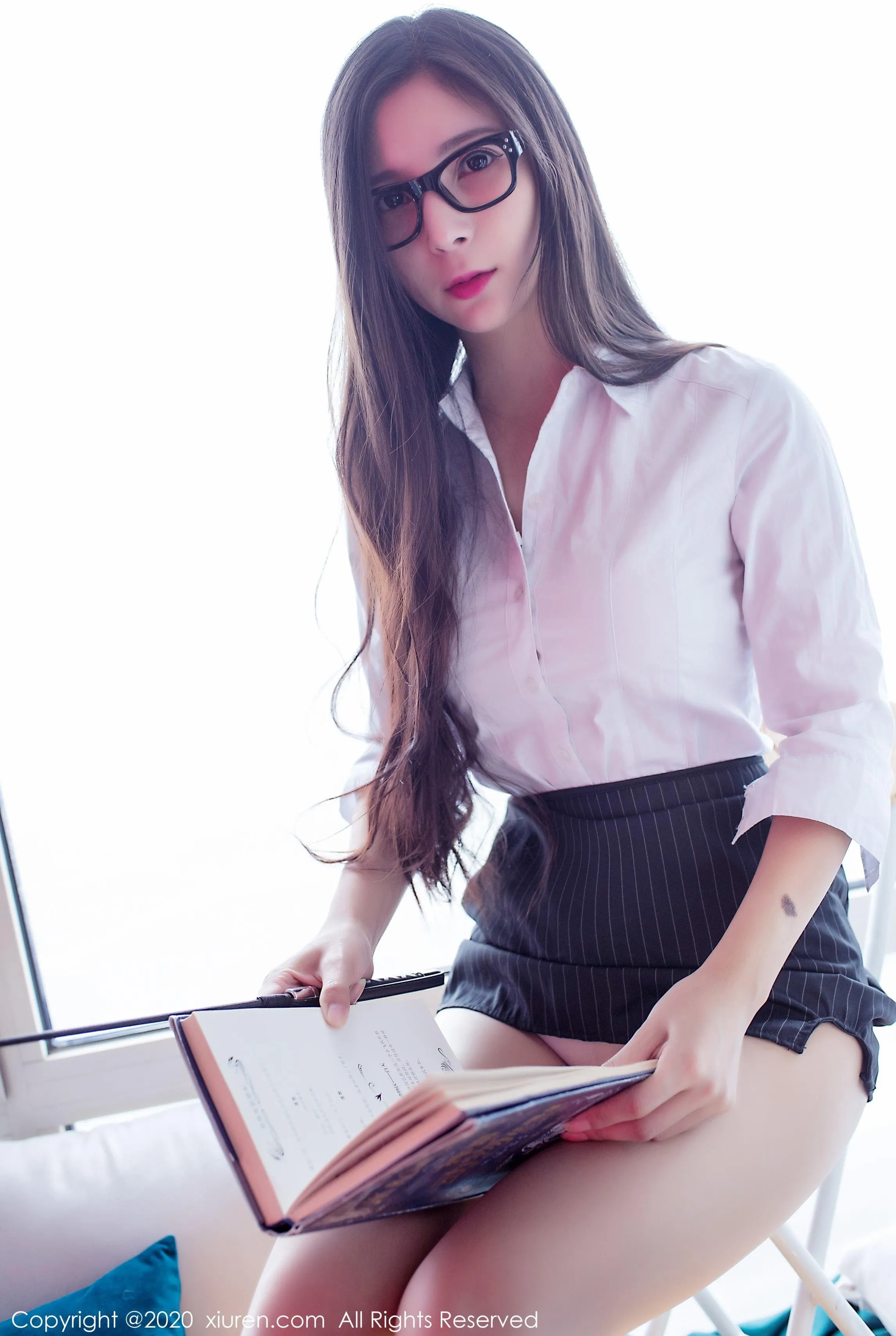 XIUREN秀人网 NO.2092 小蛮腰lvy第16张