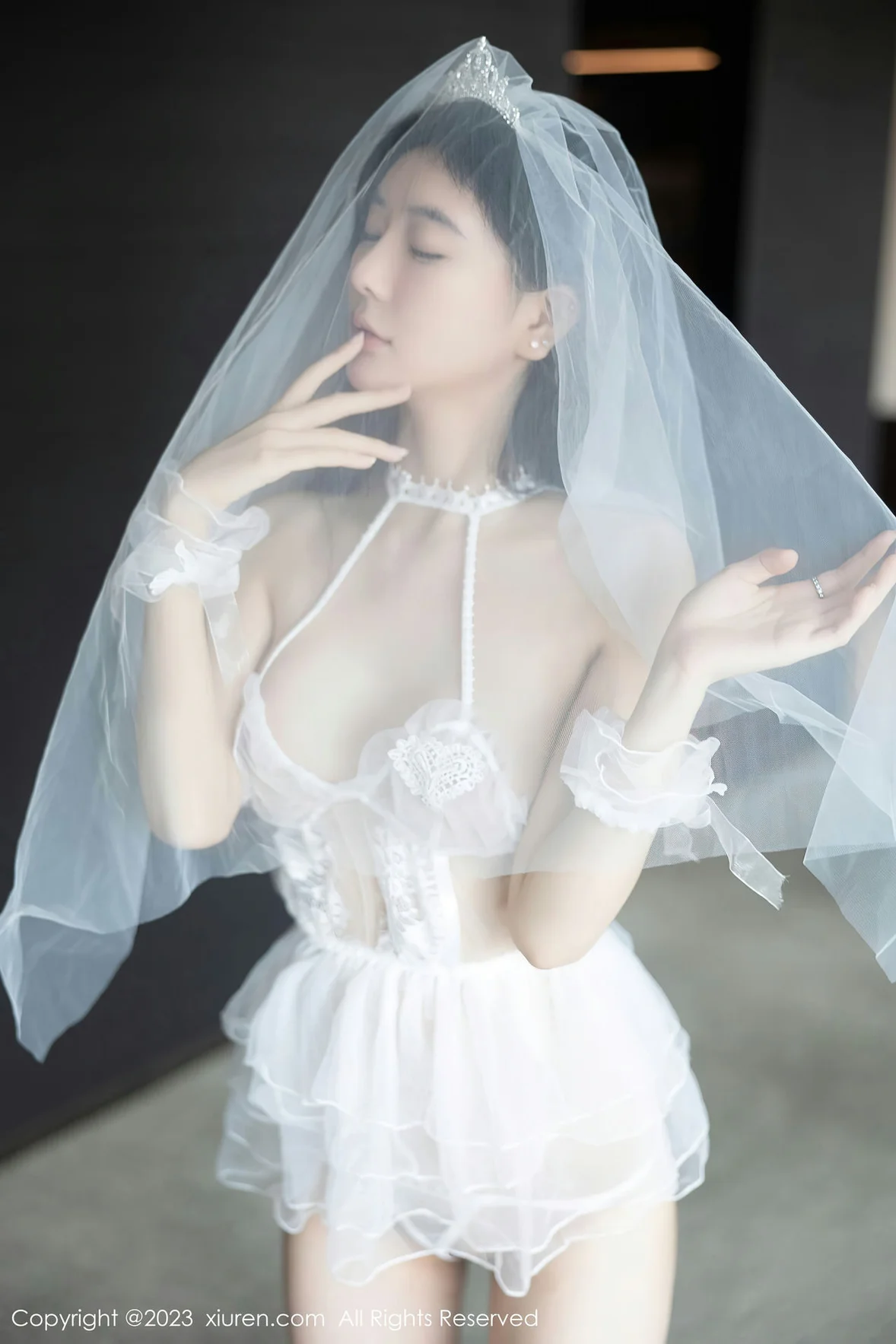  XiuRen 秀人 No.7165 幼幼 情趣婚纱服饰性感写真 [90P]第2张