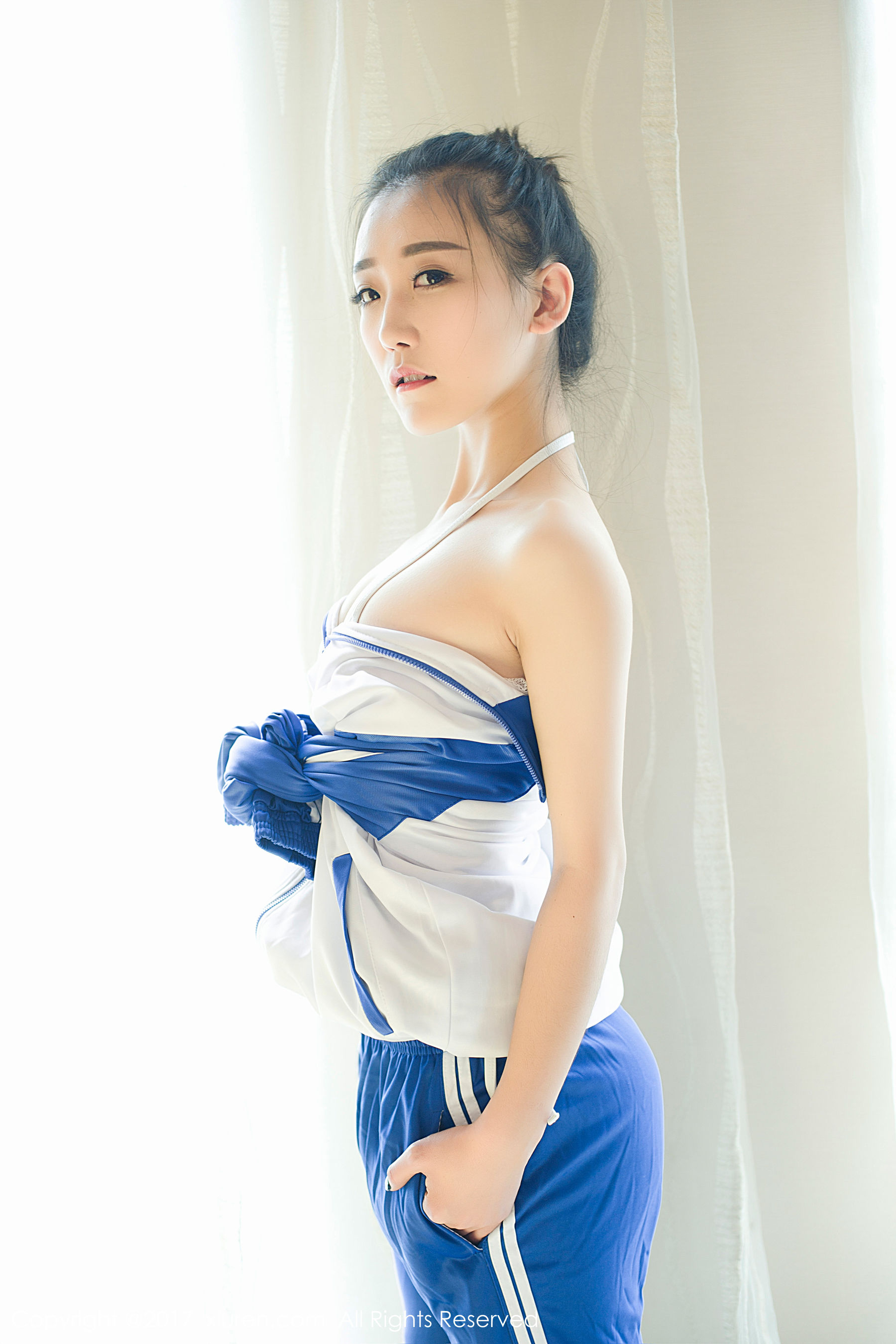 模特陈梦《茉莉花般清新透彻的少女诱惑》 秀人网XIUREN No.690第6张