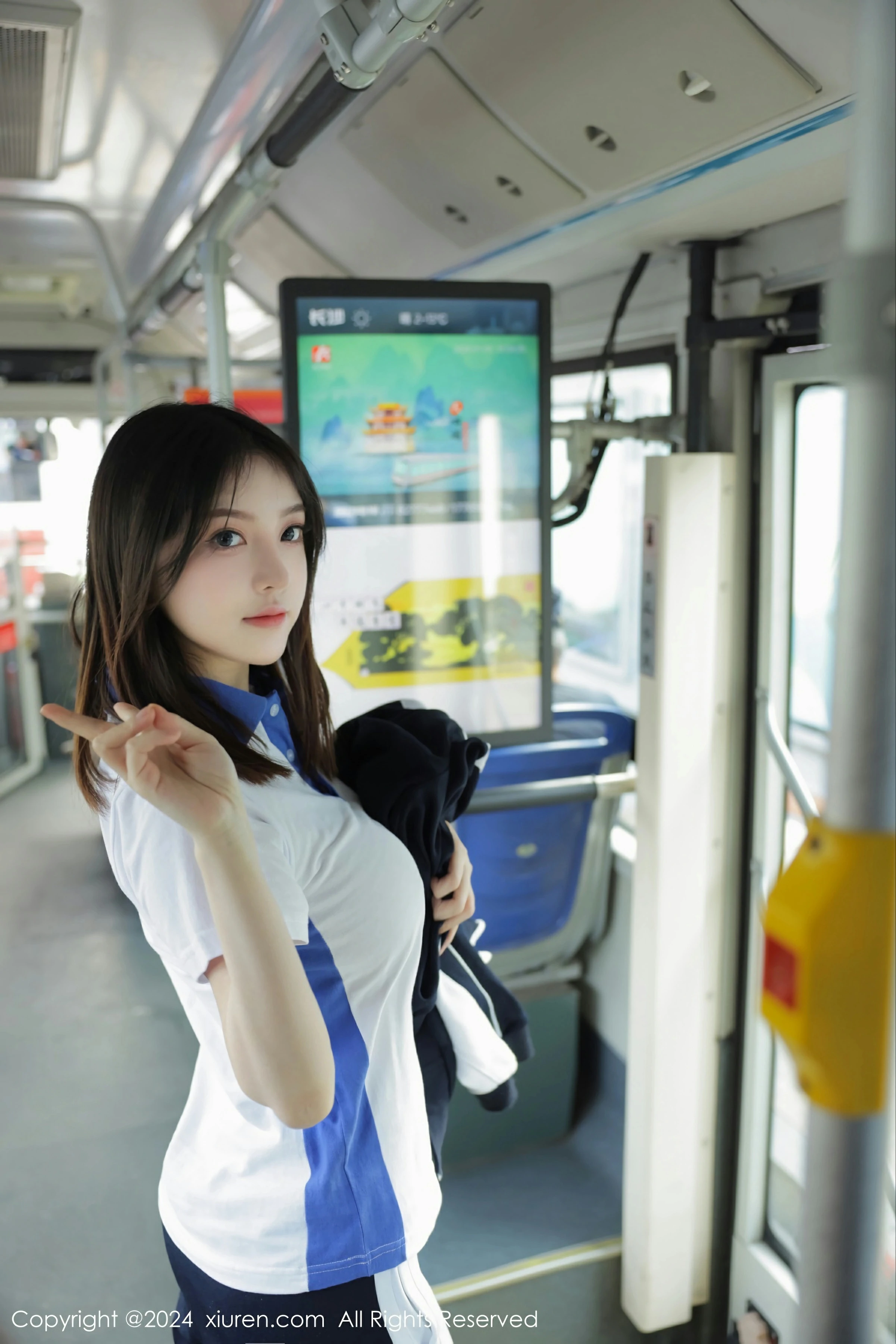 XiuRen 秀人 2024.01.19 No.7994 豆瓣酱第10张