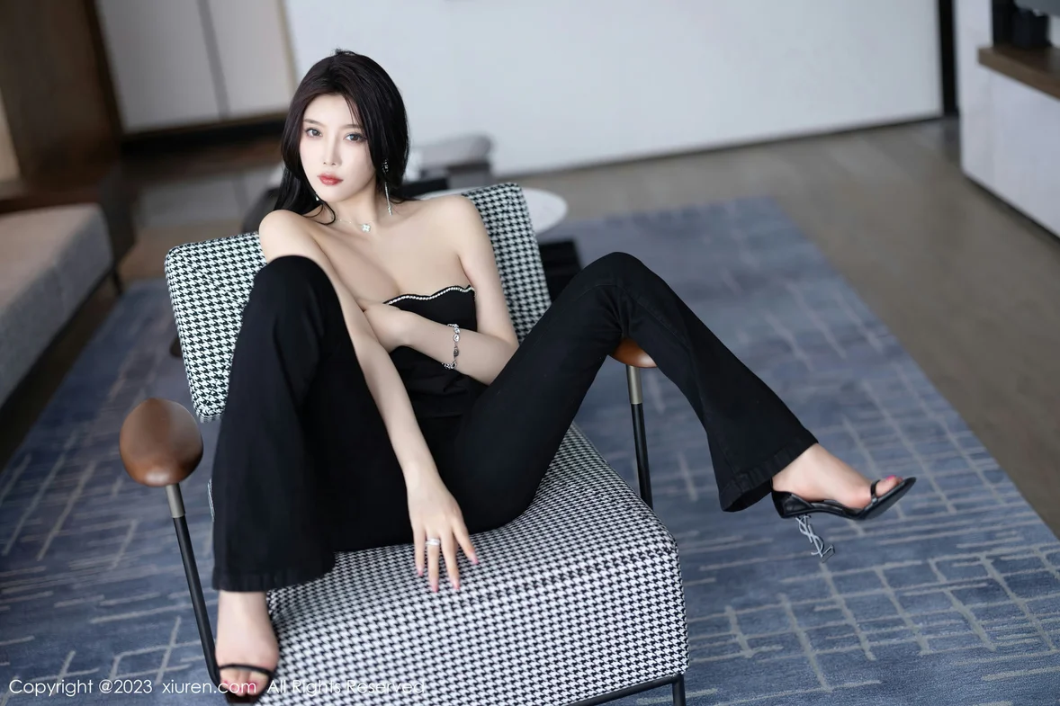  XiuRen 秀人 No.6866 杨晨晨Yome 轻透蕾丝连体衣海南岛旅拍 [91P]第12张