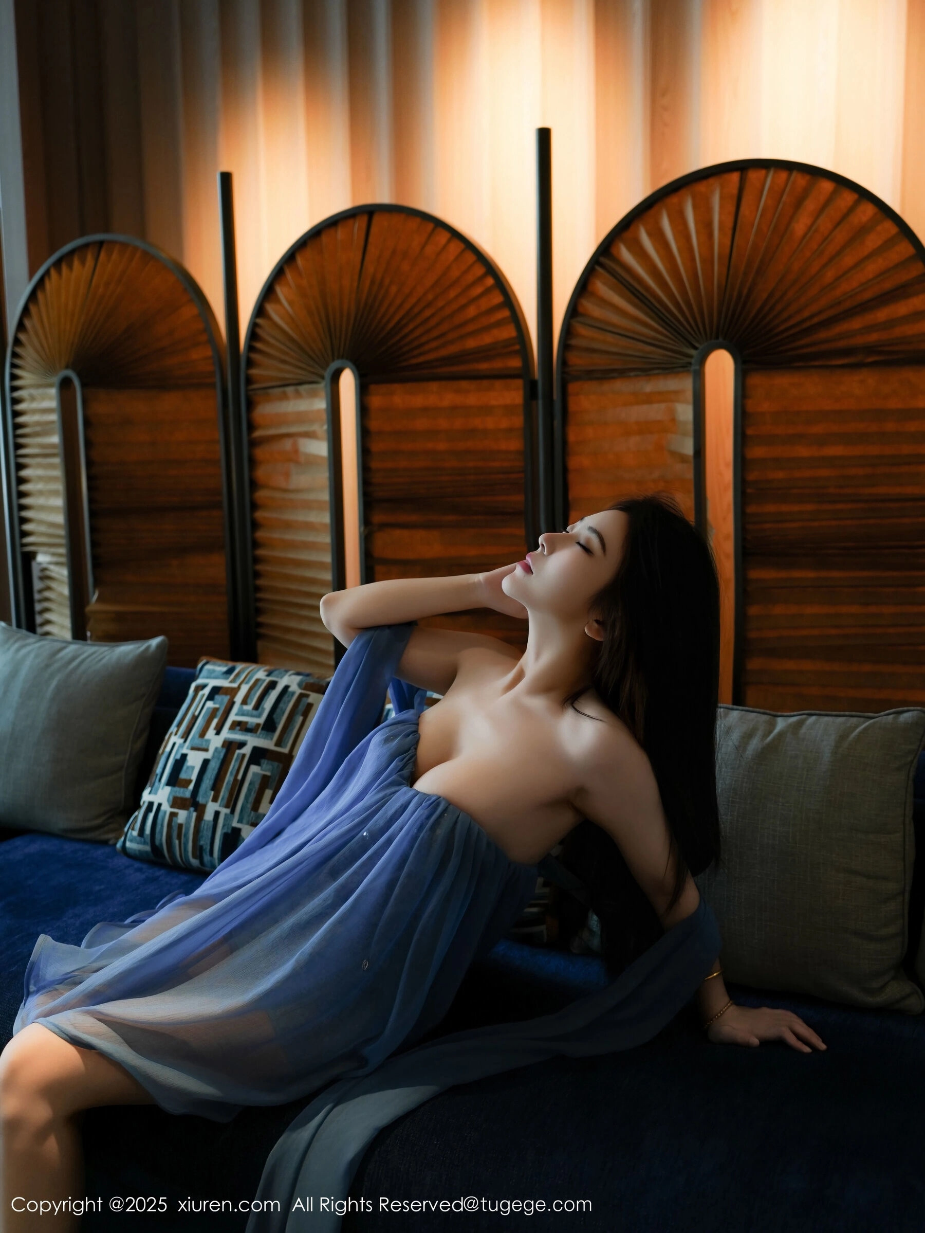  秀人网 烧烧小桃 Vol.10988 [52P]第2张