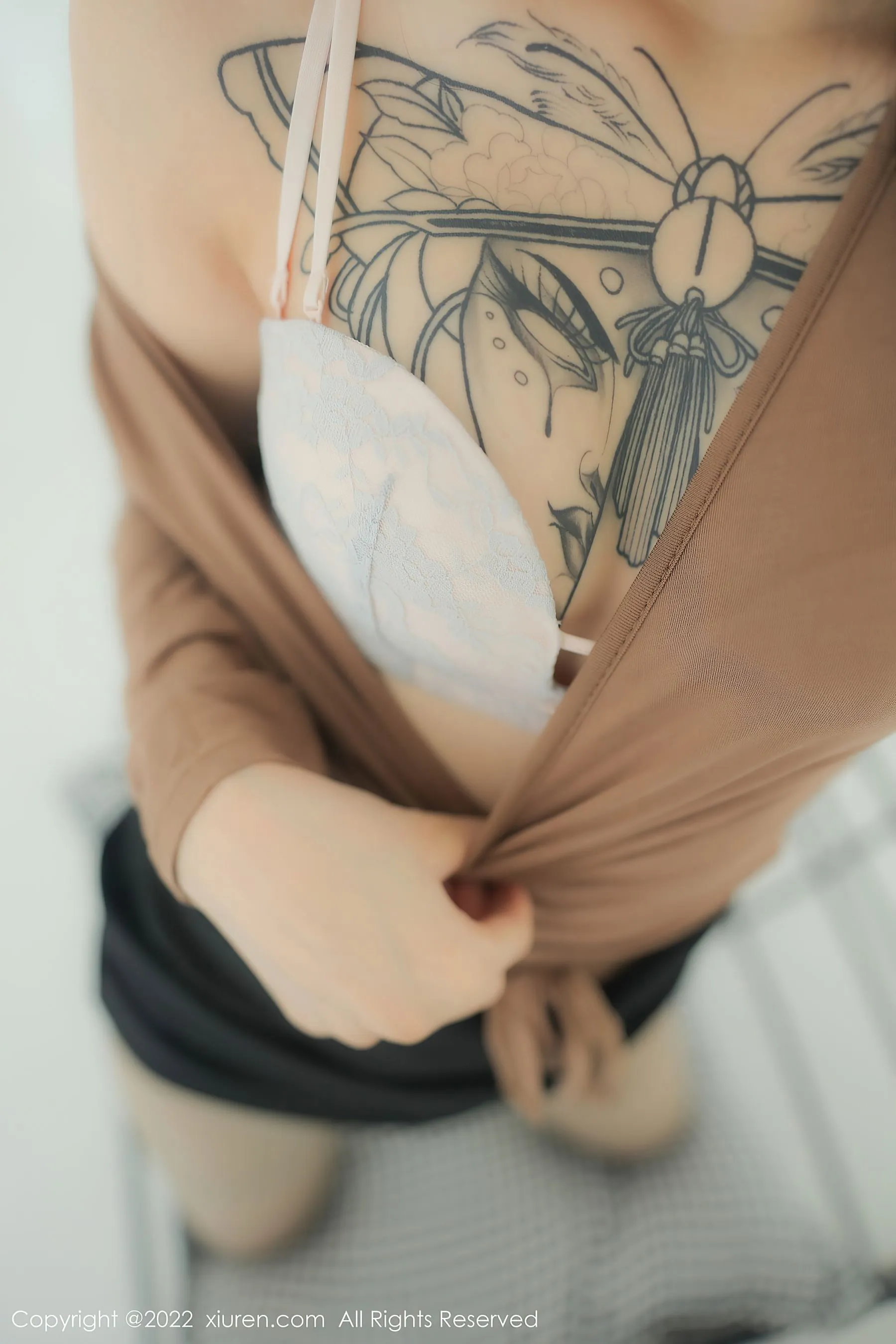  秀人网 No.5587 奶瓶. 大理旅拍第21张